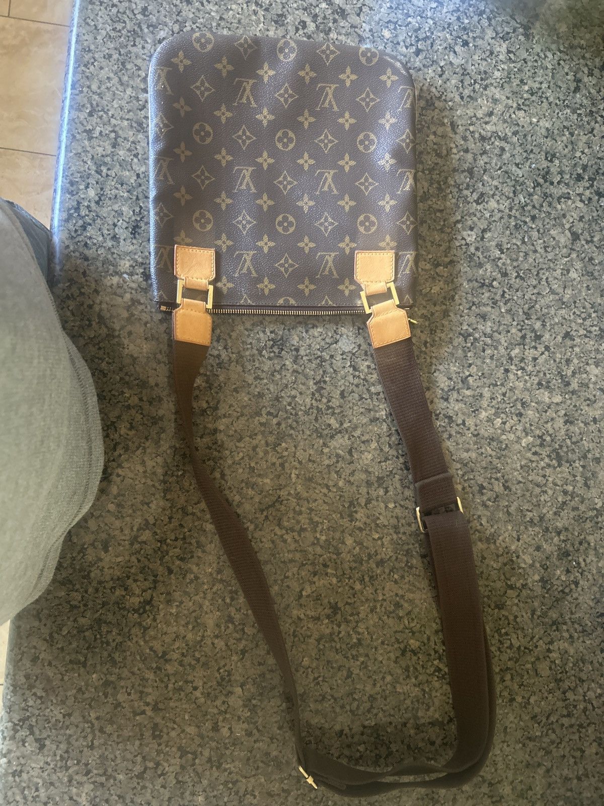 Louis Vuitton Monogram Bosphore PM Messenger Bag Size ONE SIZE - 3 Thumbnail