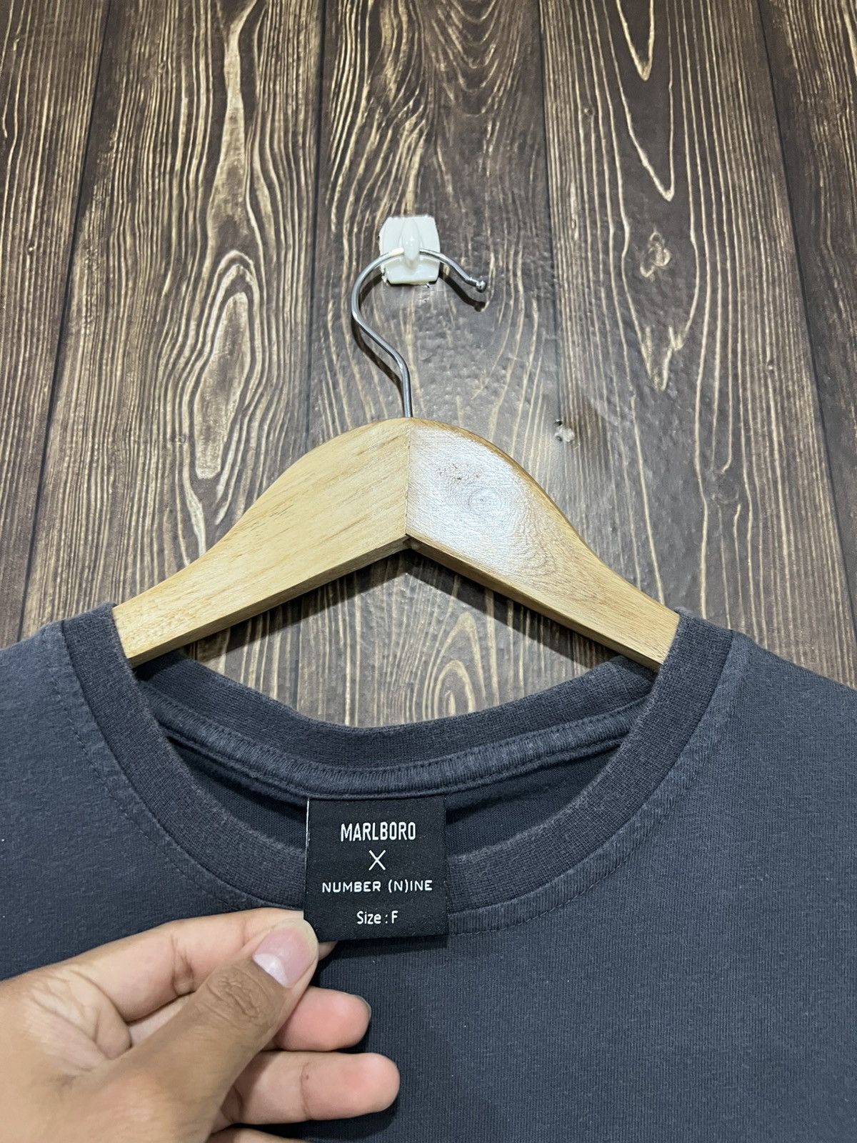 Number (N)ine × Vintage Vintage Number (N)ine x Marlboro Tshirt Size US M / EU 48-50 / 2 - 4 Thumbnail
