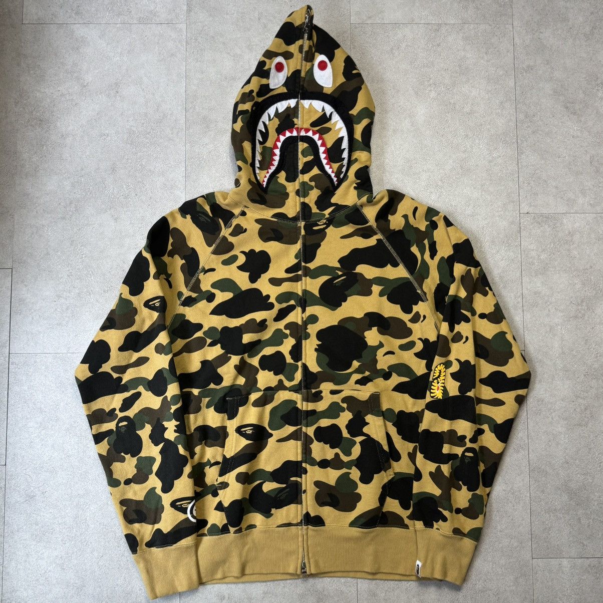 Bape New Bape 1st Camo PONR Full Zip Shark Hoodie Size US L / EU 52-54 / 3 - 1 Thumbnail