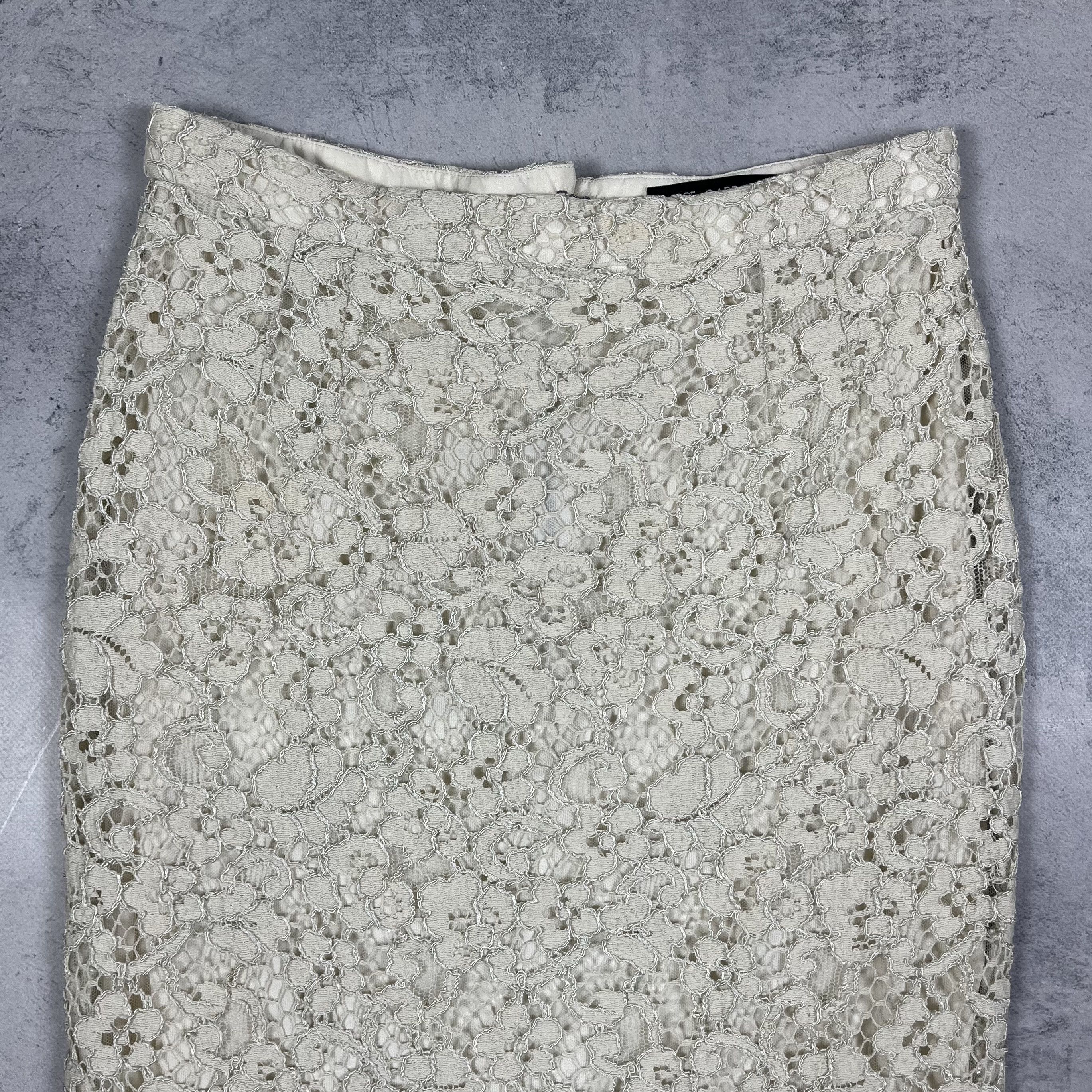 Dolce & Gabbana Vintage Dolce & Gabbana Lace Midi Skirt 2000’s Size 28" / US 6 / IT 42 - 8 Thumbnail