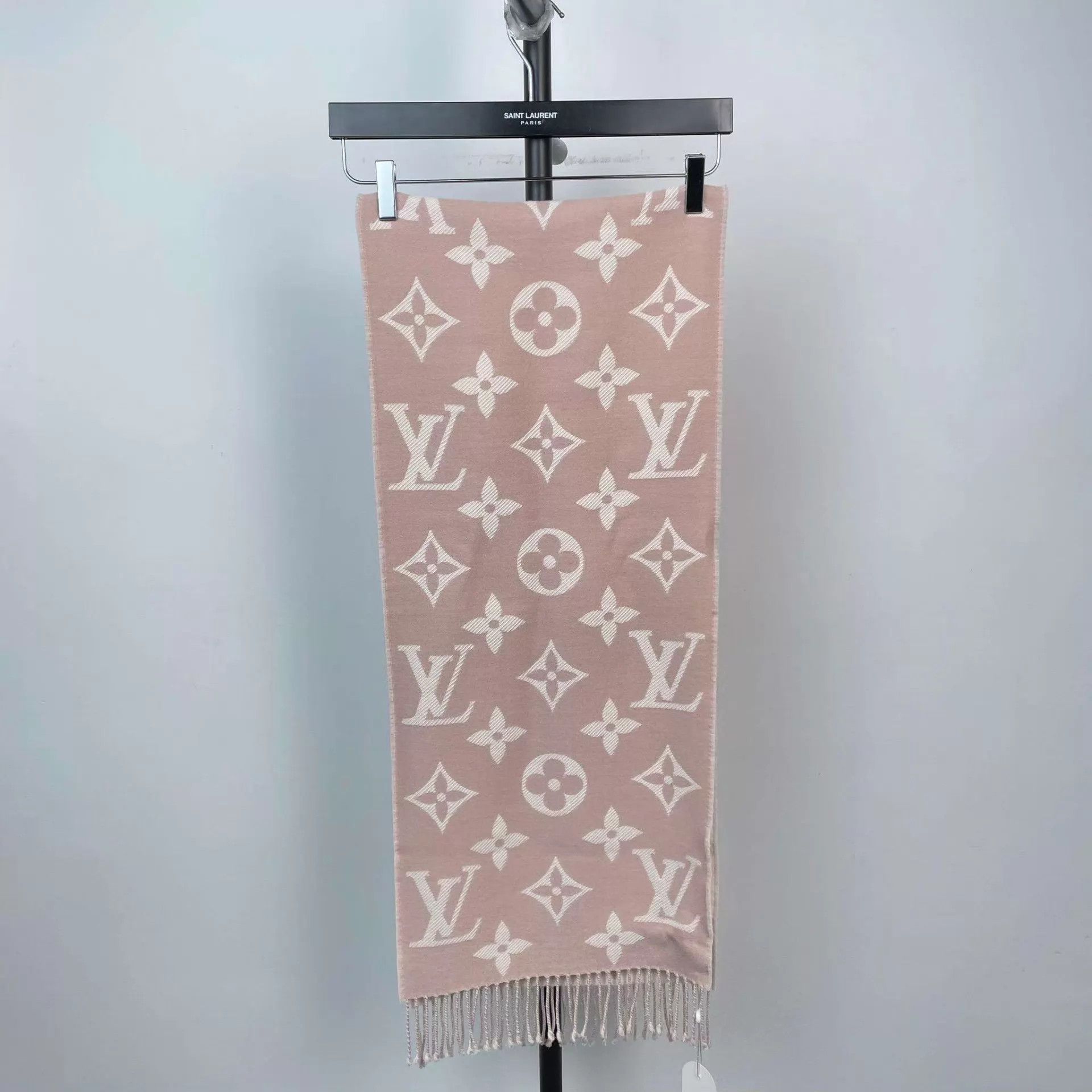 Louis Vuitton LV double-faced cashmere scarf pink Size ONE SIZE - 1 Thumbnail