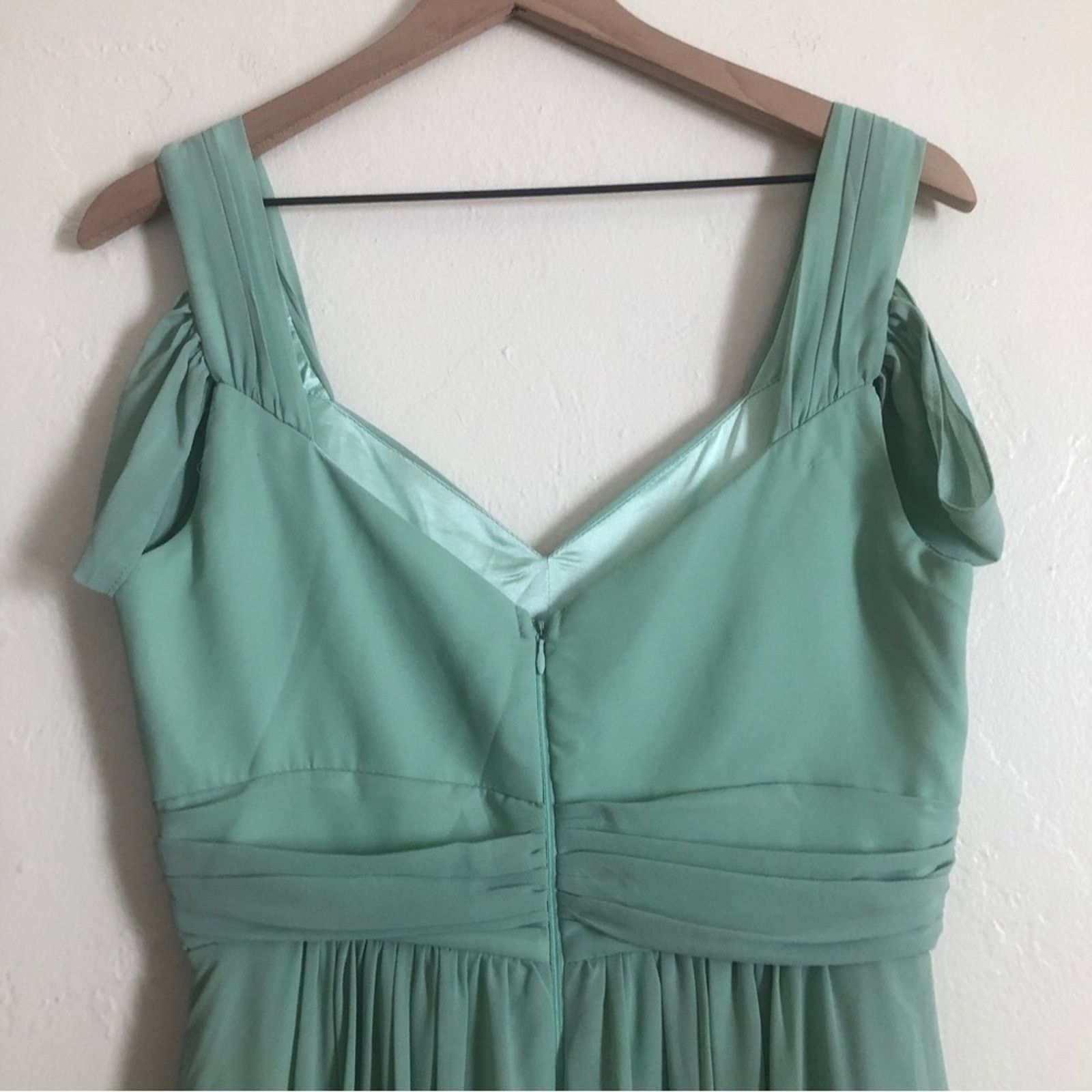 Other NWT Pinkblush Light Olive Chiffon Maternity Formal Dress Size S / US 4 / IT 40 - 5 Thumbnail