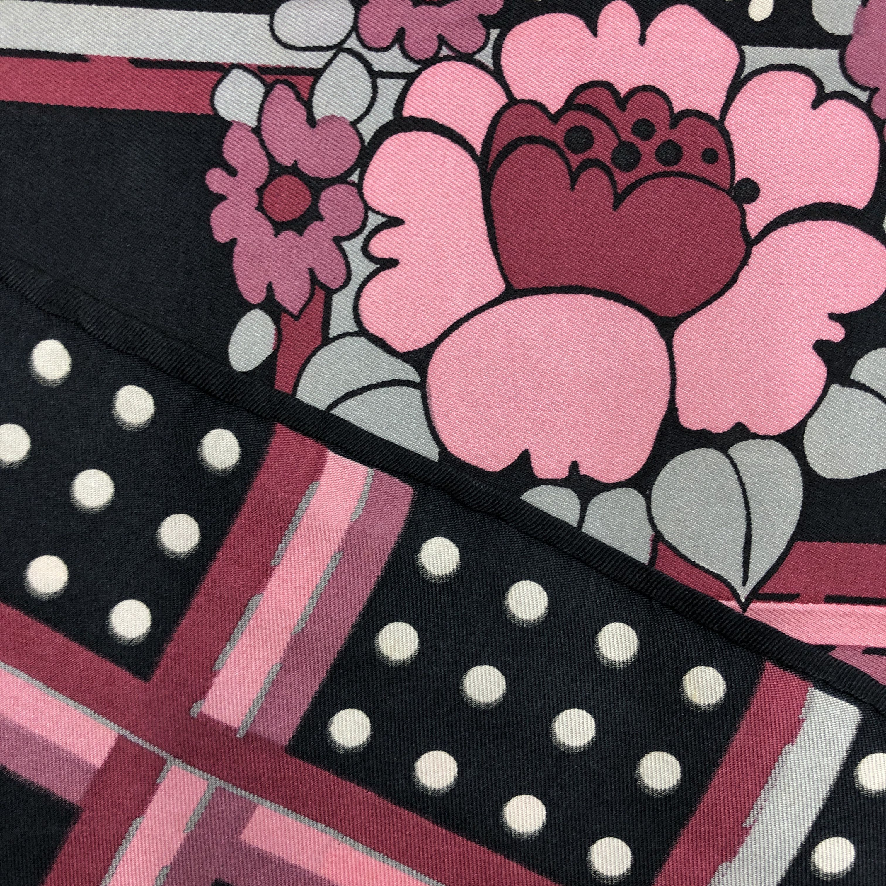 Emanuel Ungaro × Vintage Vintage Emanuel Ungaro SILK Scarf Twill Stole Wraps Scarves Size ONE SIZE - 12 Thumbnail