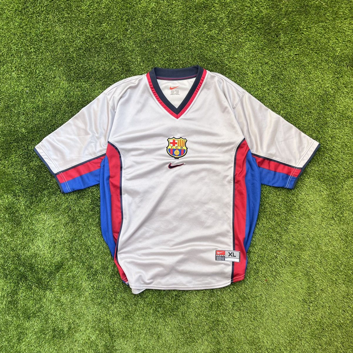 FC Barcelona 1999/00 Away Shirt – Nike