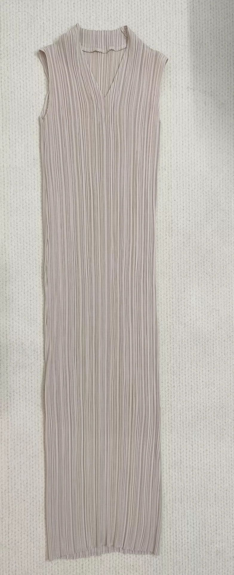 Issey Miyake Issey Miyake size:3 Grey pleated dress Size S / US 4 / IT 40 - 1 Thumbnail
