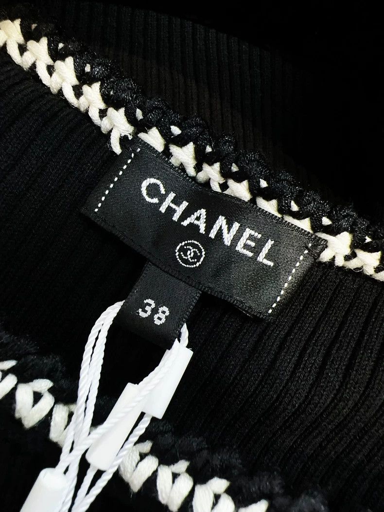 Chanel Chanel 22C early spring popular black patch white edge dou Size XS / US 0-2 / IT 36-38 - 4 Thumbnail
