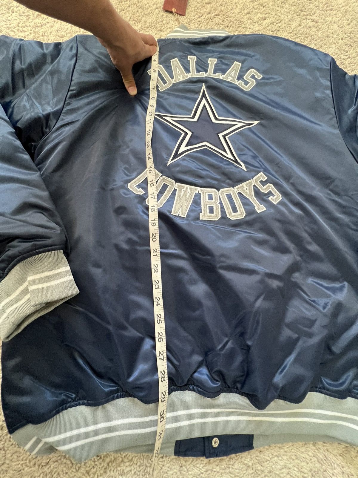 Mitchell & Ness Dallas Cowboys Mitchell Ness Throwback Quilted Satin Jacket Size US XL / EU 56 / 4 - 4 Thumbnail