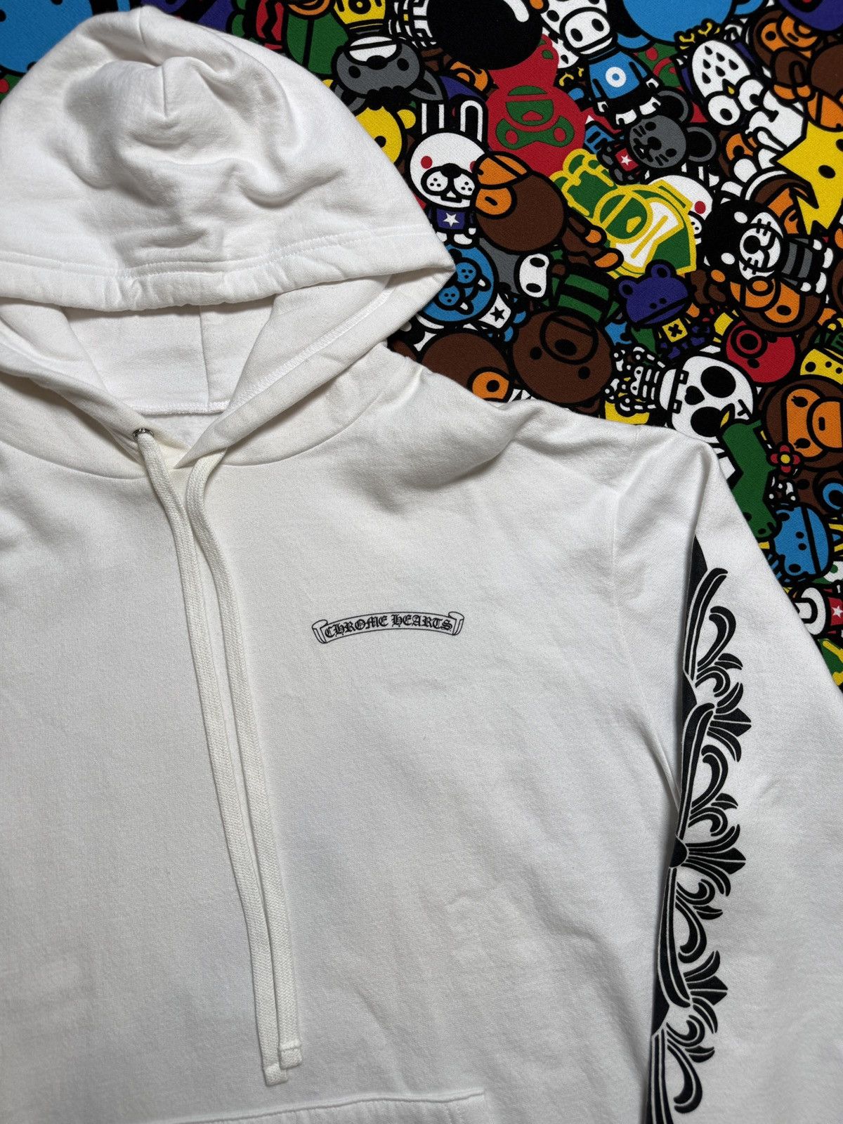 Chrome Hearts Chrome Hearts White Eye Chart Dagger Logo Pullover Hoodie Size US L / EU 52-54 / 3 - 4 Thumbnail