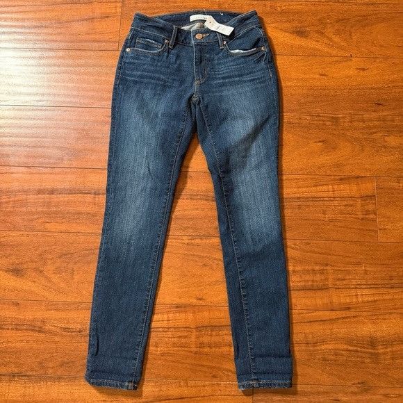 Loft NWT LOFT Skinny Crop Dark Blue Skinny Jeans Sz 25/0 Size 25" / US 0 / IT 36 - 1 Thumbnail