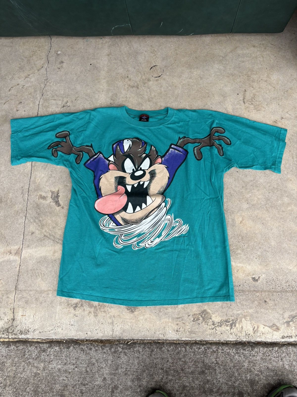 1994 Taz Warner Bros shirt size XL