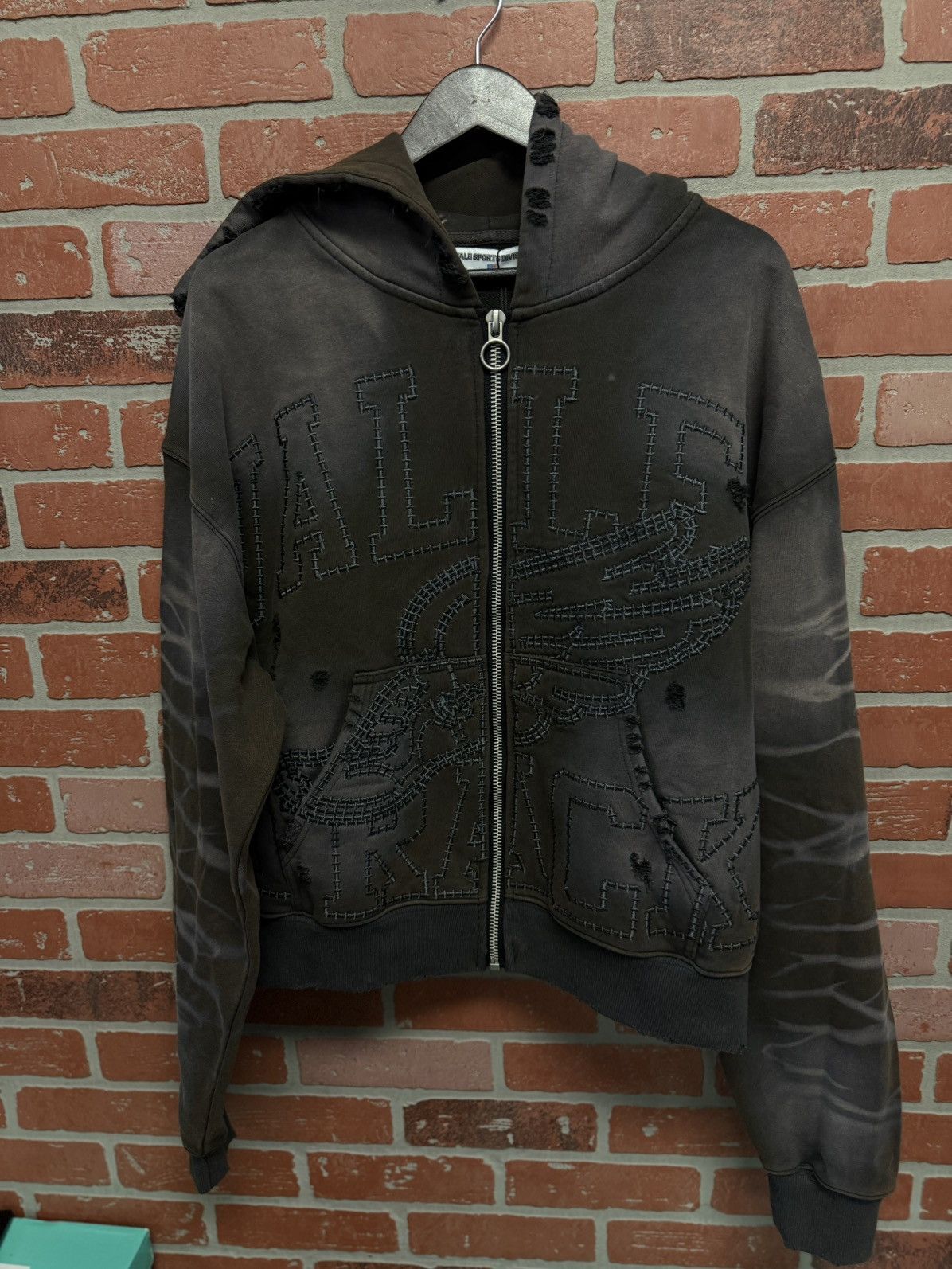 Vale Vale Valley Blacl Hoodie Zip Up Fade Distressed Size L Size US L / EU 52-54 / 3 - 7 Thumbnail