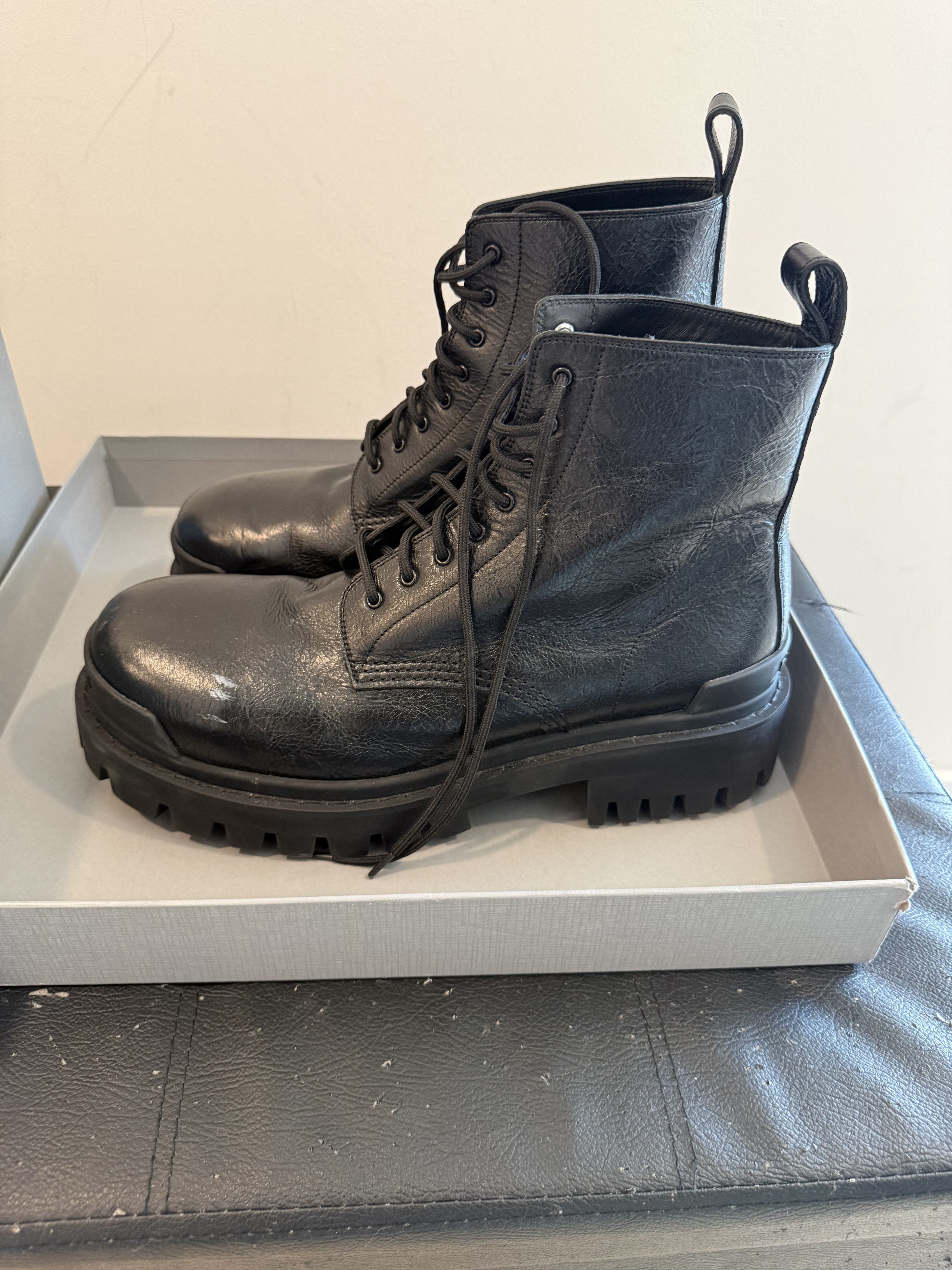 Balenciaga Balenciaga Leather Strike Boots Size US 11 / EU 44 - 2 Thumbnail