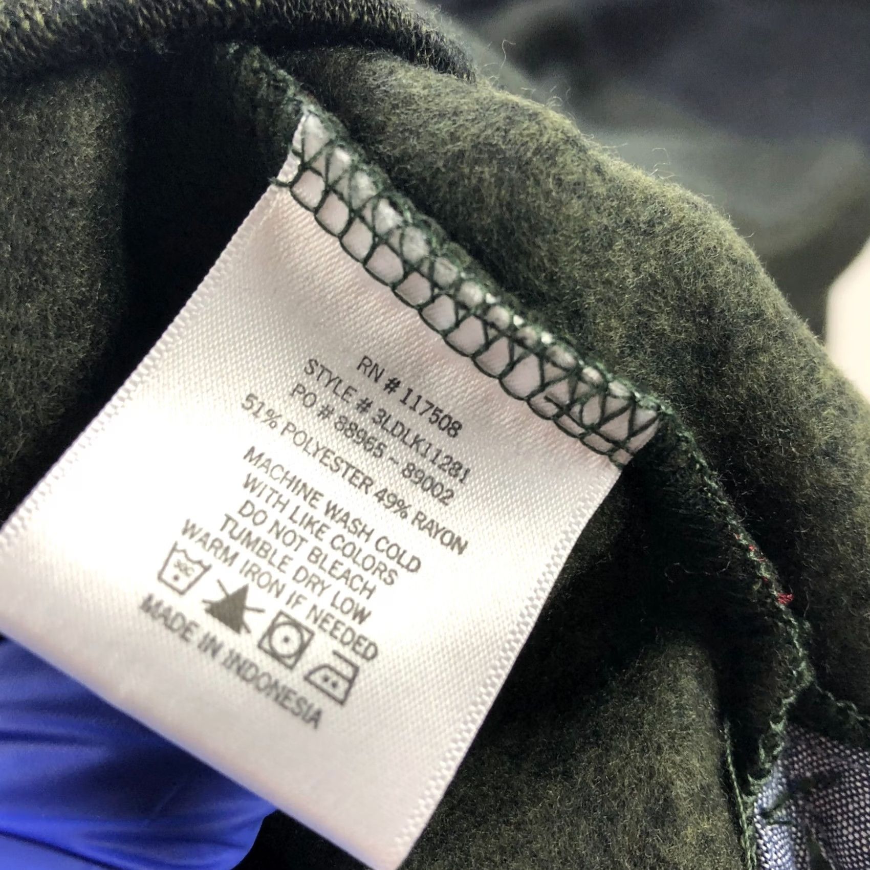 Levi's Levi's Small NEW Mens Pullover Crew Sweatshirt Sweater Green Black Polyester Rayon Knit Casual Shirt Womens Size US S / EU 44-46 / 1 - 7 Thumbnail