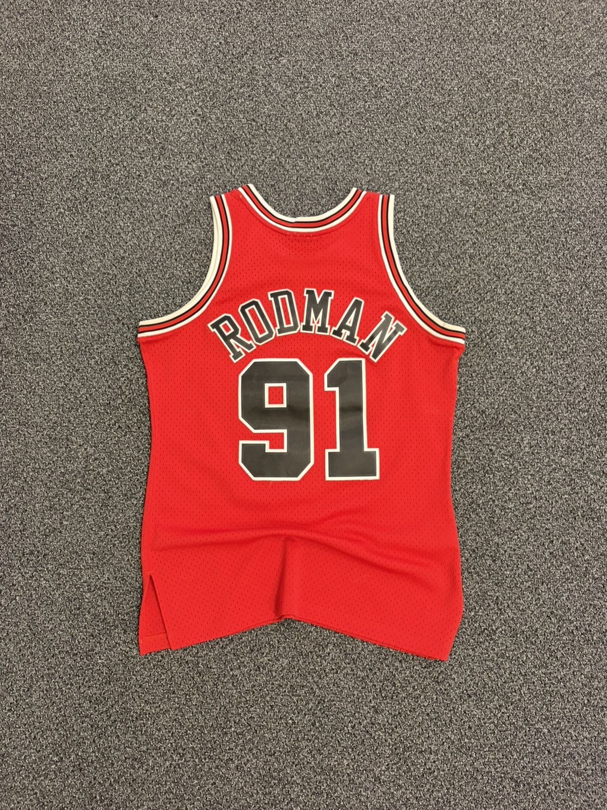 Mitchell & Ness Mitchell & Ness x Hardwood Classics Bulls D. Rodman Jersey Size US M / EU 48-50 / 2 - 6 Thumbnail