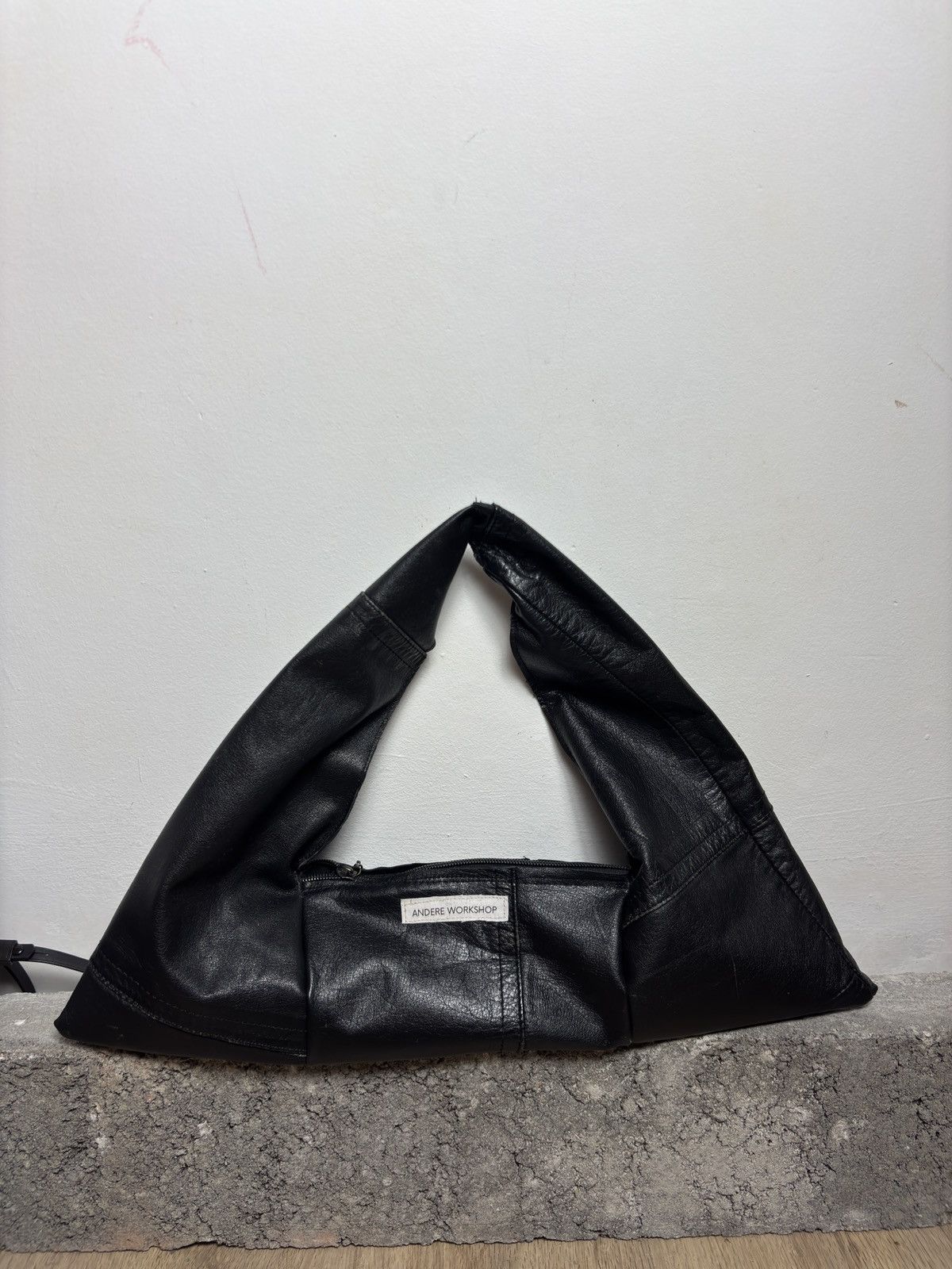 Designer Hobo leather bag black avant garde Size ONE SIZE - 1 Thumbnail