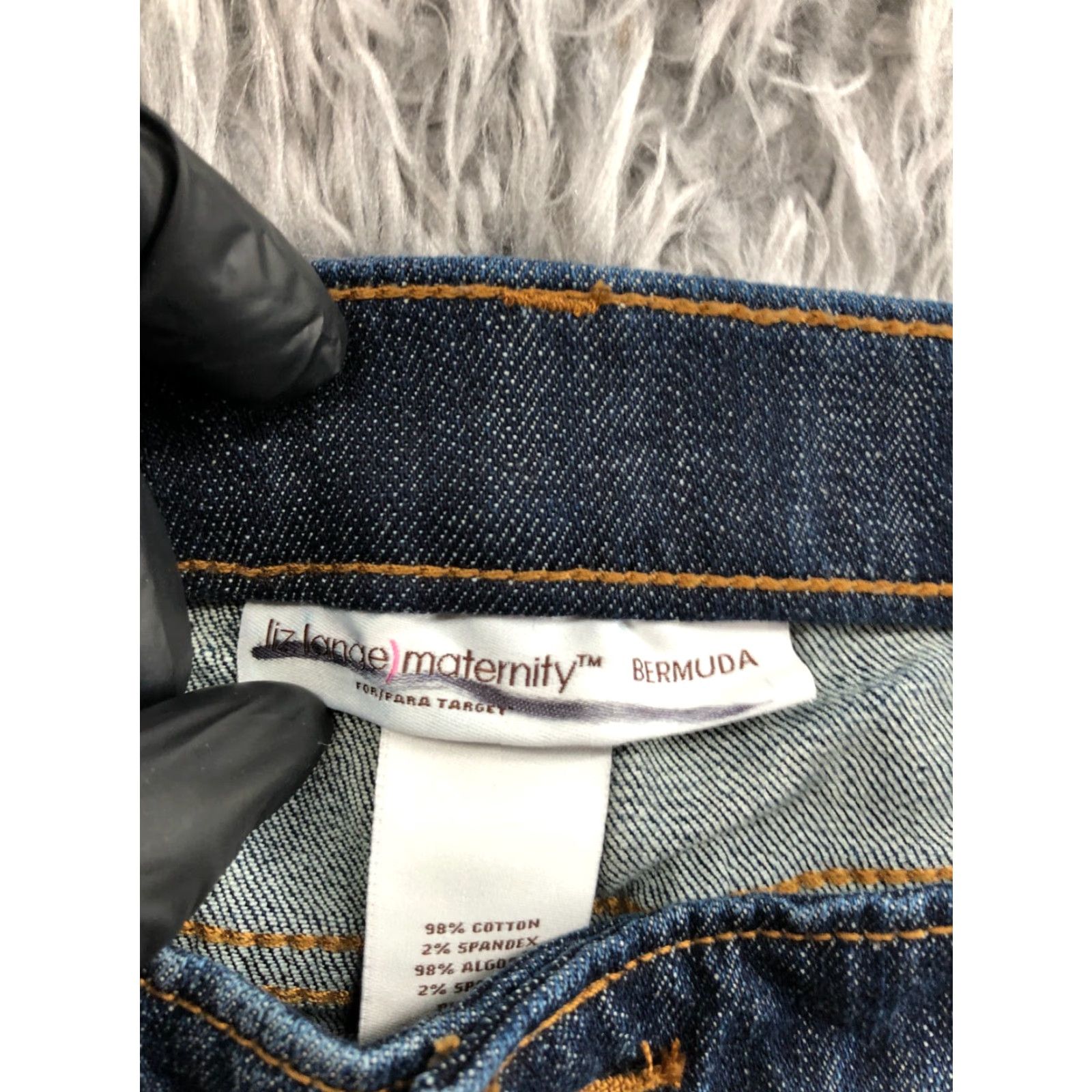 Vintage Liz Lange Bermuda Shorts Womens Size S Mid Rise Medium Wash Blue Denim Shorts Size 28" / US 6 / IT 42 - 6 Thumbnail