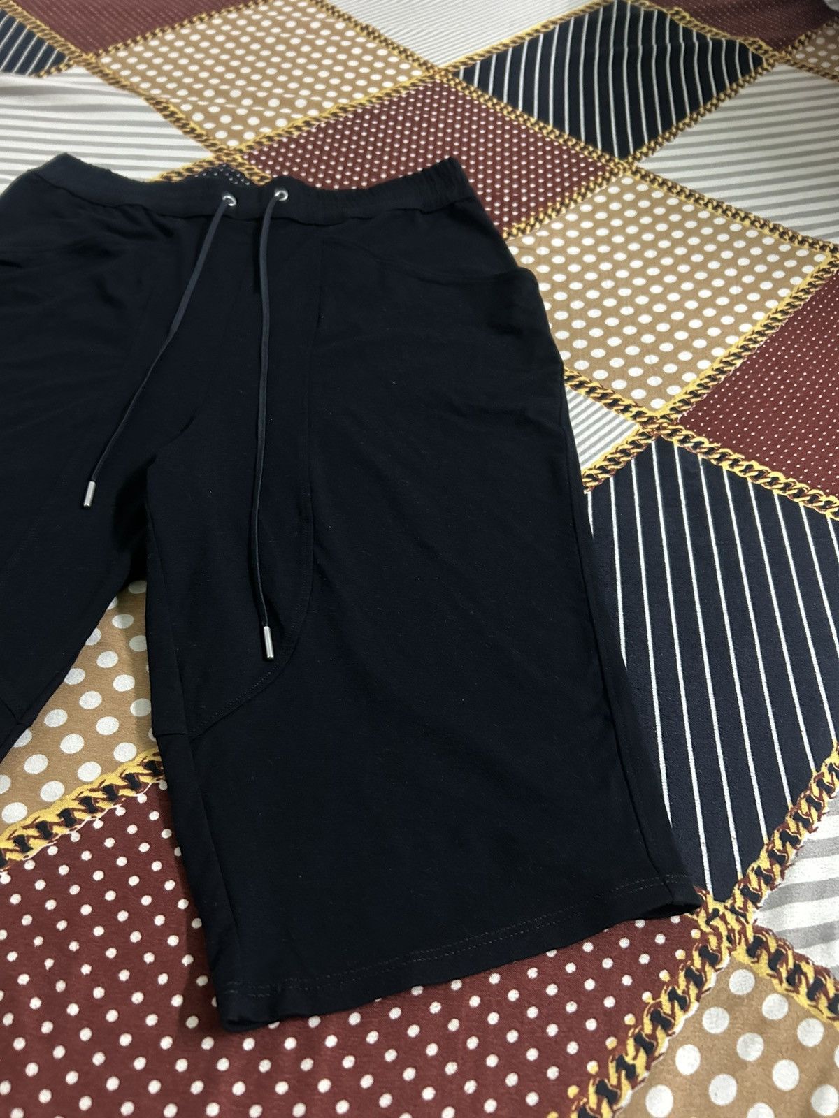 Helmut Lang HELMUT LANG BLACK SWEATSHORT Size 28" / US 6 / IT 42 - 6 Thumbnail