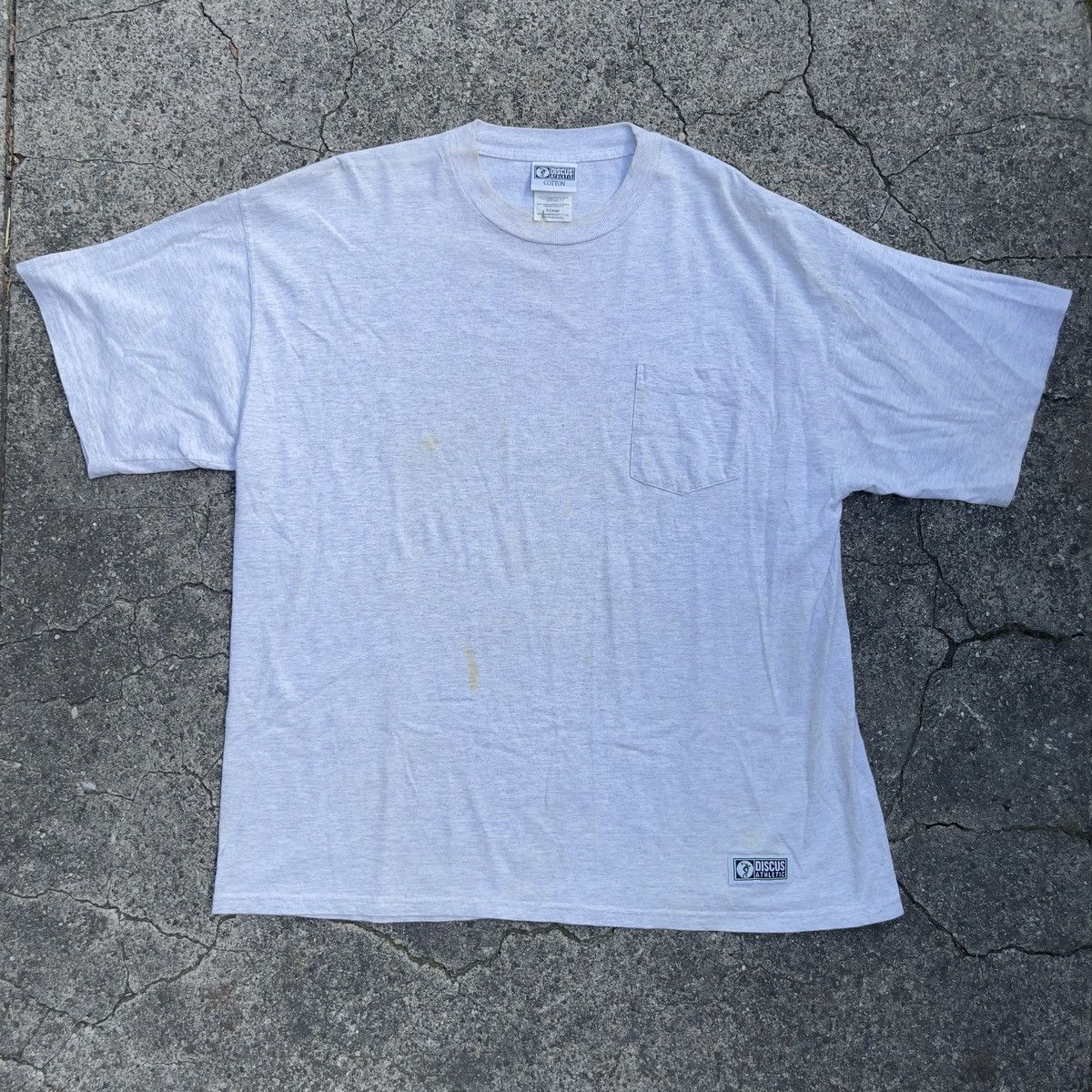 Vintage Vintage 90s Thrashed DISCUS ATHLETIC Grey Blank Pocket T Size US XL / EU 56 / 4 - 1 Thumbnail