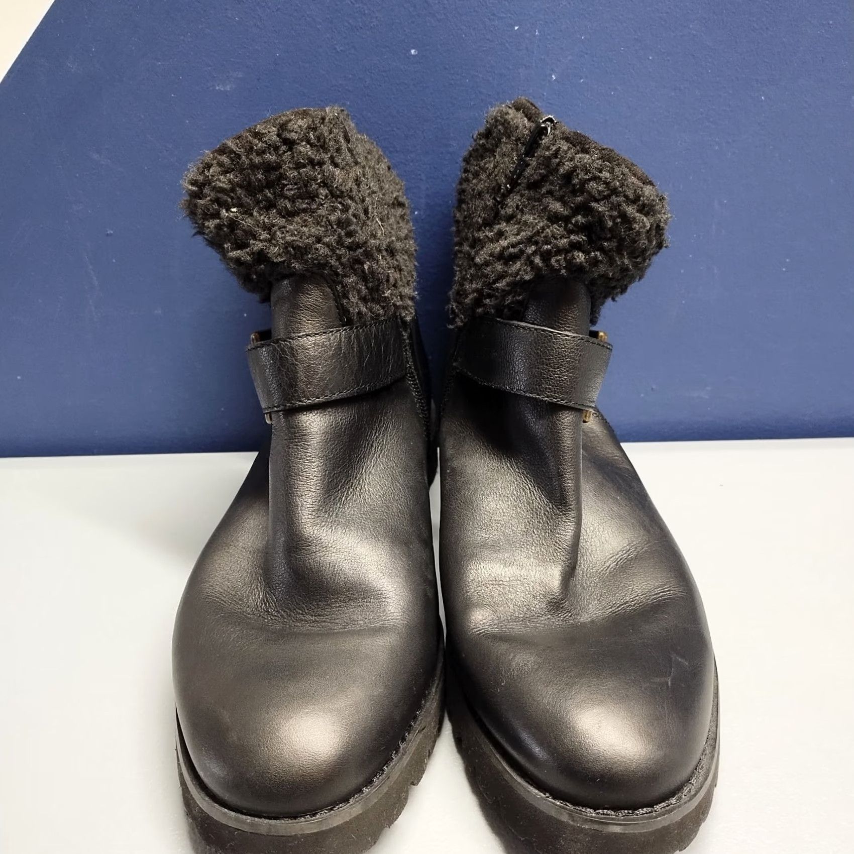 Vintage Easy Spirit Black Ankle Booties Womens Size 8.5 Faux Fur Lined Side Zip Round Toe Bootie Size US 9 / IT 39 - 2 Thumbnail