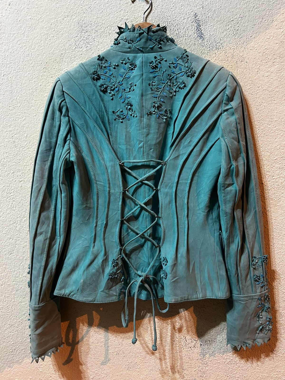 Roberto Cavalli Class Cavalli Intricate Embroidery & Ruffles Leather Jacket Size M / US 6-8 / IT 42-44 - 2 Thumbnail