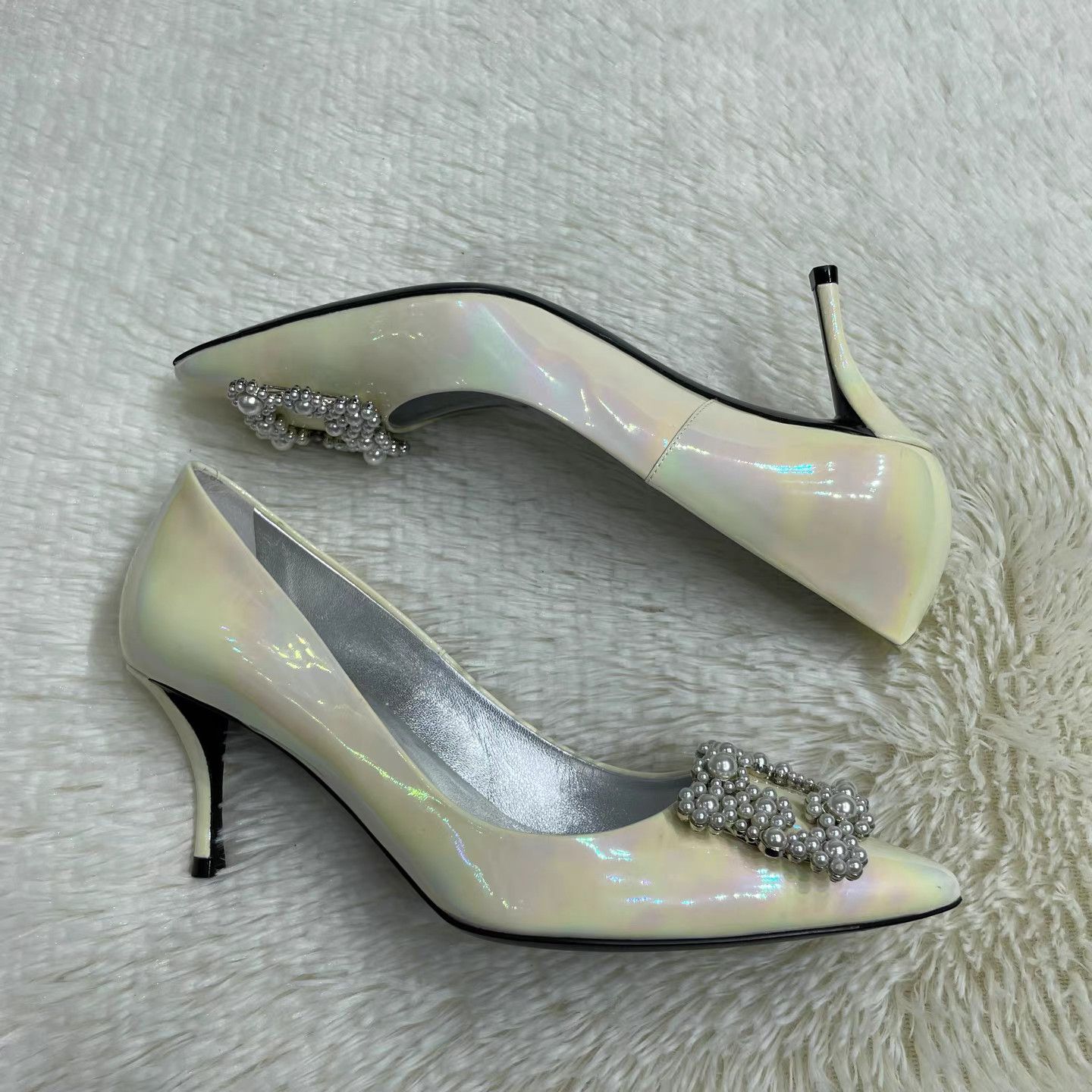 Roger Vivier Roger Vivier Flower Strass Leather Stiletto Heel Pumps K15 Size US 6 / IT 36 - 5 Thumbnail