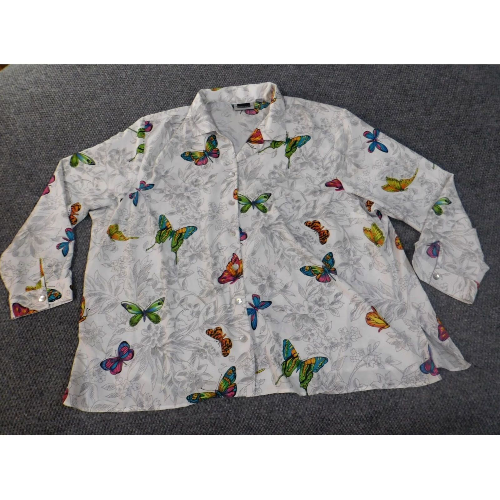 Vintage Maggie Barnes Button-Up Top Womens 32W Plus Size White Floral Butterfly Polyester Raglan Sleeve Collared Long Sleeve Casual Stretch Regular Size XXS / US 00 / IT 34 - 3 Thumbnail
