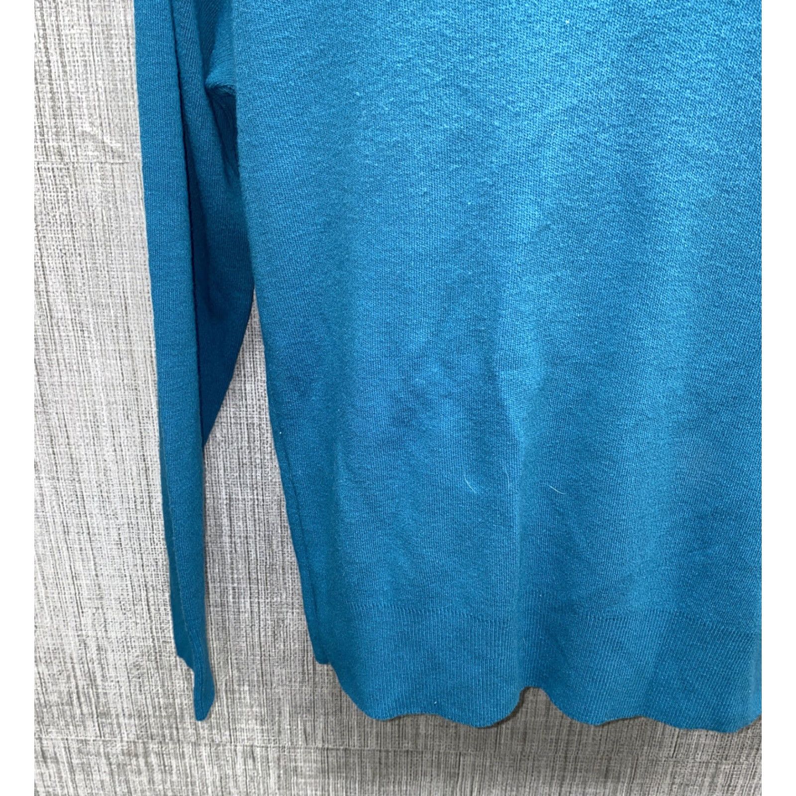 Vintage Bernette Mens Blue Acrylic USA Made V-Neck Sweater Size L Size US L / EU 52-54 / 3 - 3 Thumbnail