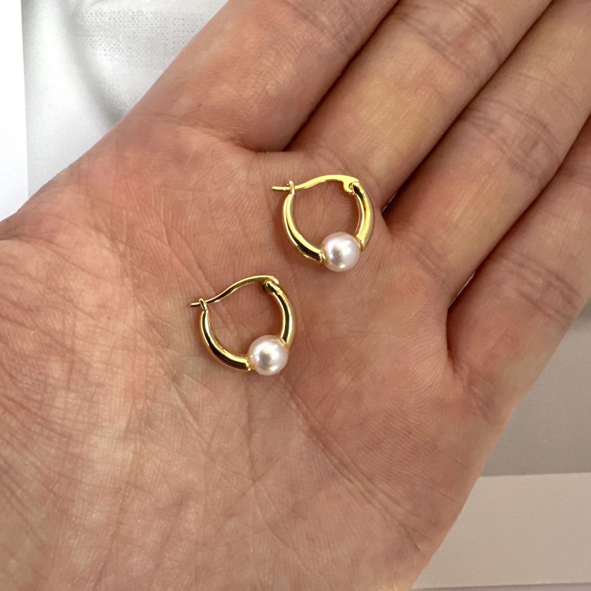 Other White Pearl Gold Hoop Earrings for Women,Pearl Earrings Size ONE SIZE - 4 Thumbnail