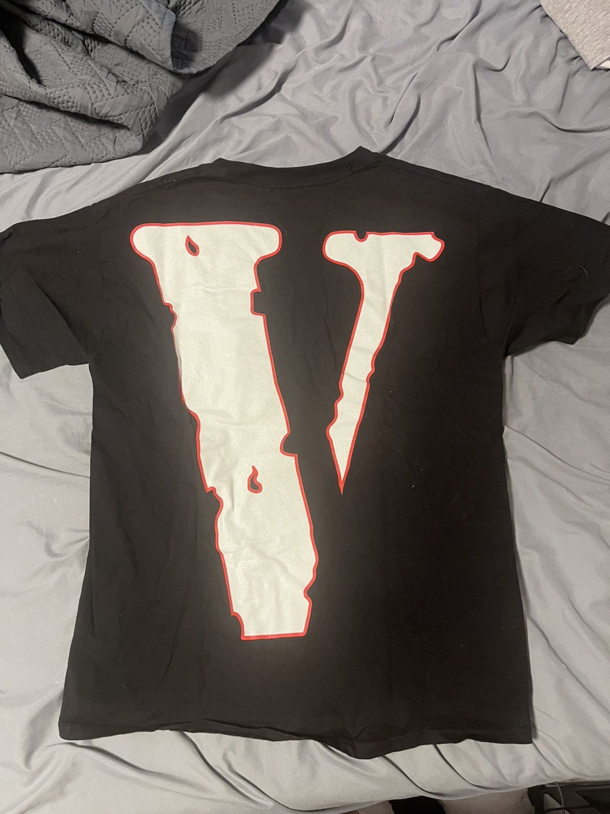 Vlone Vlone NBA Youngboy Size US M / EU 48-50 / 2 - 2 Thumbnail