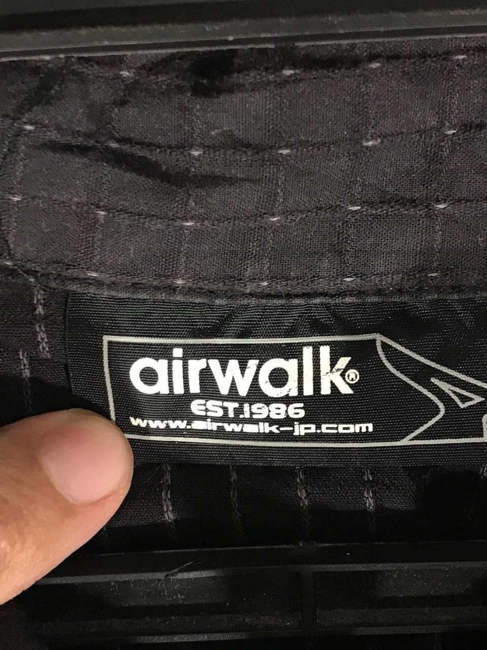 Vintage airwalk fullzipper all black Size US M / EU 48-50 / 2 - 7 Thumbnail