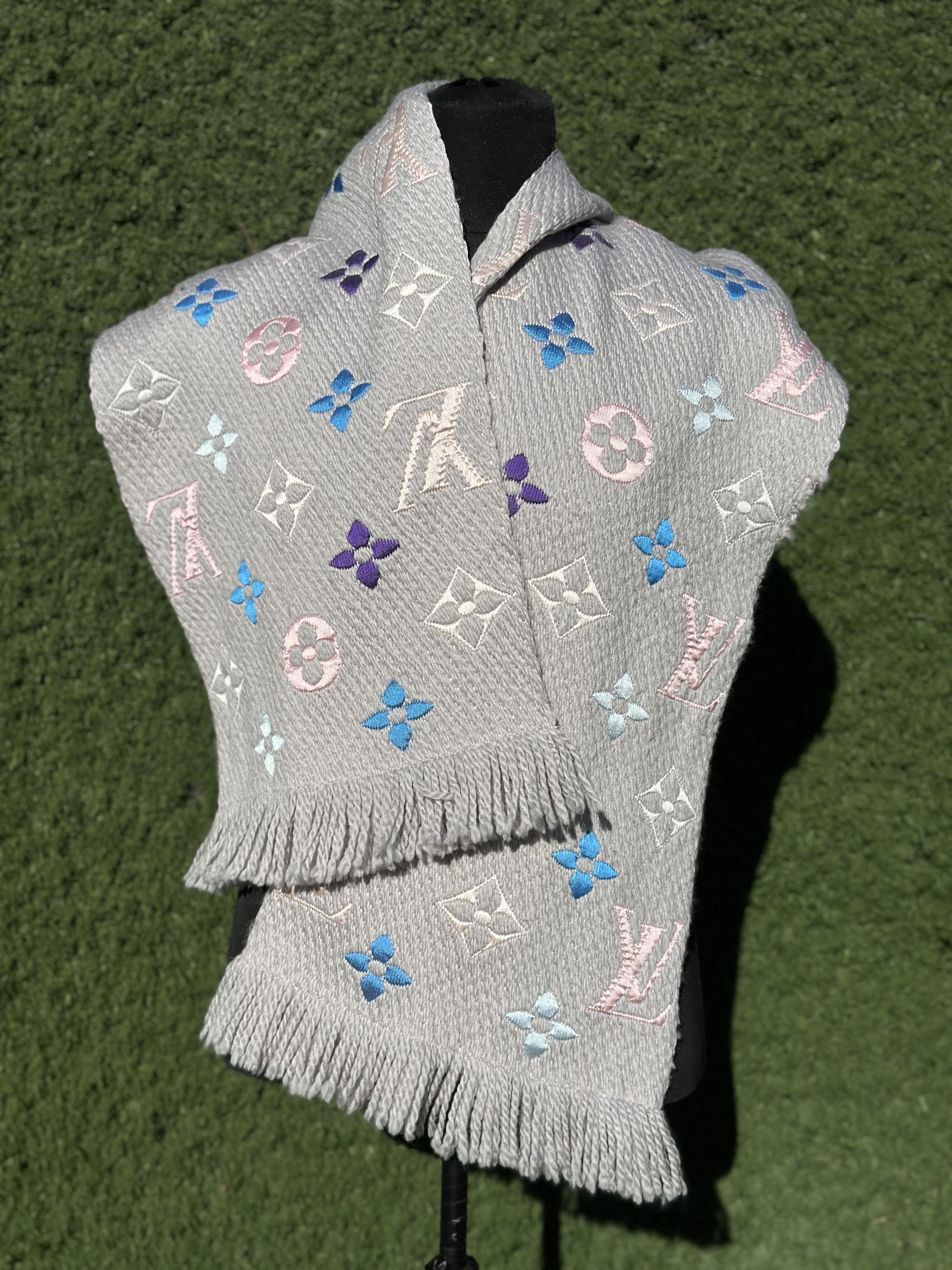 Louis Vuitton Louis Vuitton Monogram Embroidered Wool Silk Scarf Wrap Size ONE SIZE - 1 Thumbnail