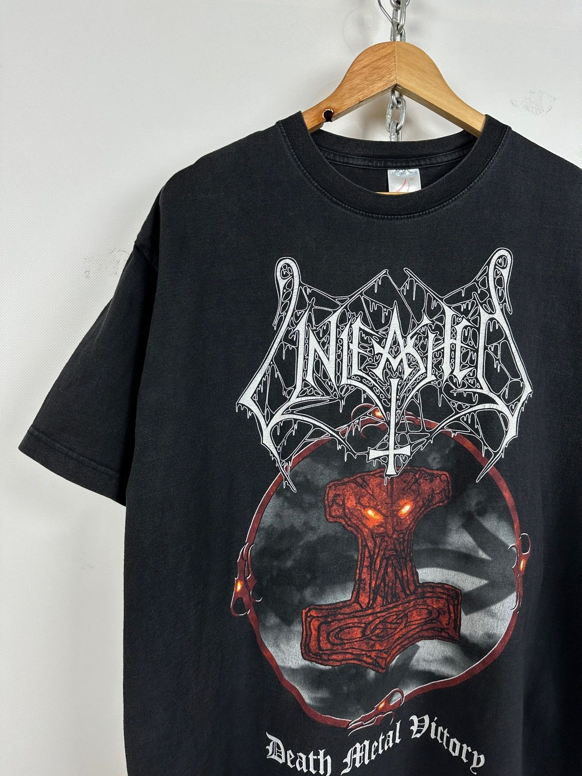 Band Tees 2005 Vintage Unleashed Death Metal Victory Band T-Shirt Size US XL / EU 56 / 4 - 3 Thumbnail