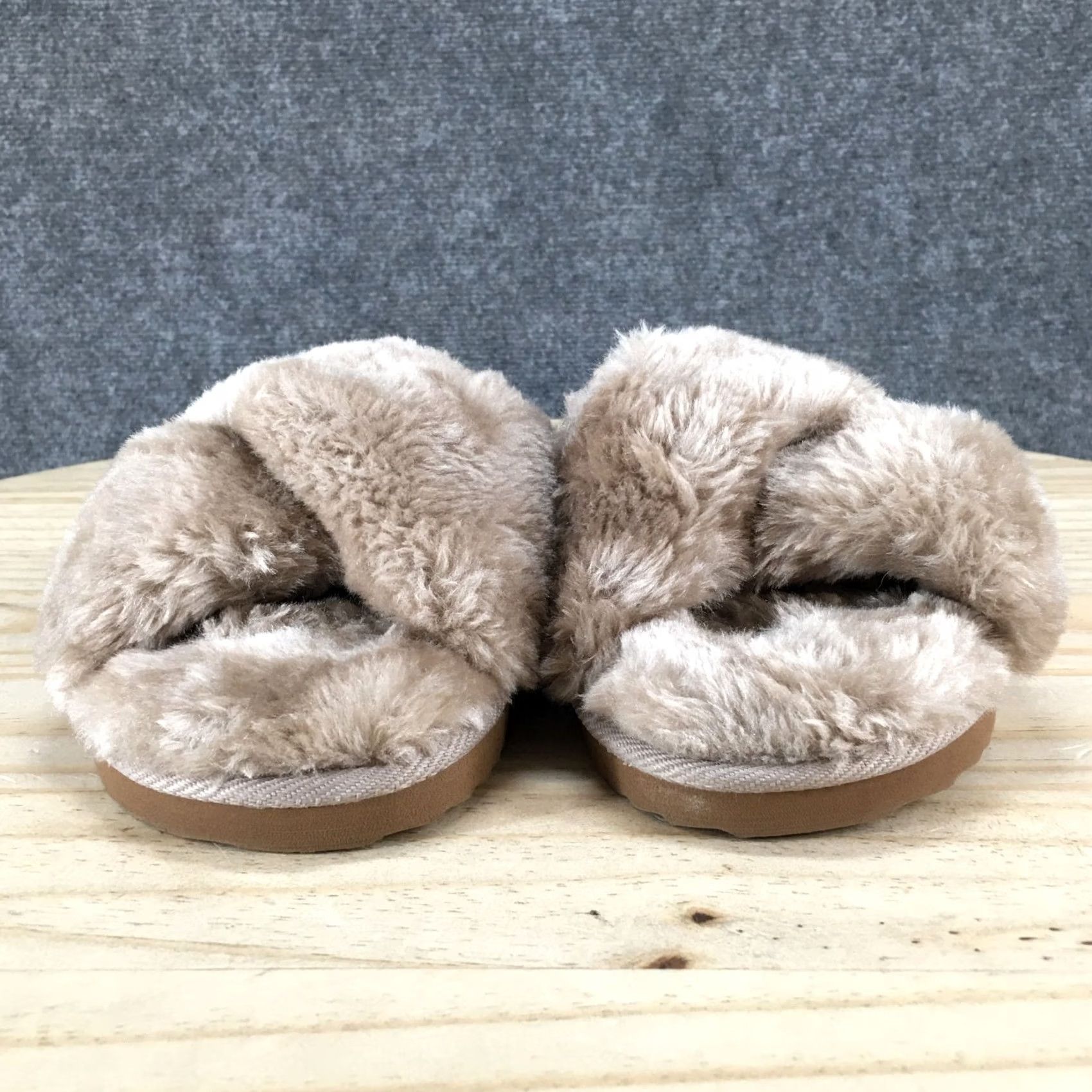 Old Navy Old Navy Slippers Womens Slip On Indoor Sandal Flat Tan Camel Open Toe Casual Shoes Slipper Footwear Brown Regular Size 9 Womens Size US 9 / IT 39 - 7 Thumbnail