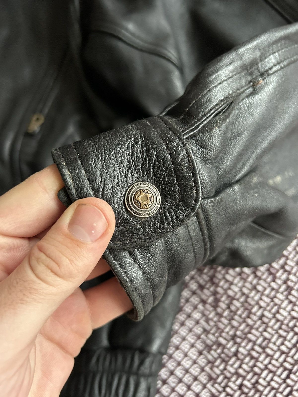 Angelo Litrico Vintage Leather Jacket Angelo Litrico Thrashed Solid Style Size US L / EU 52-54 / 3 - 3 Thumbnail