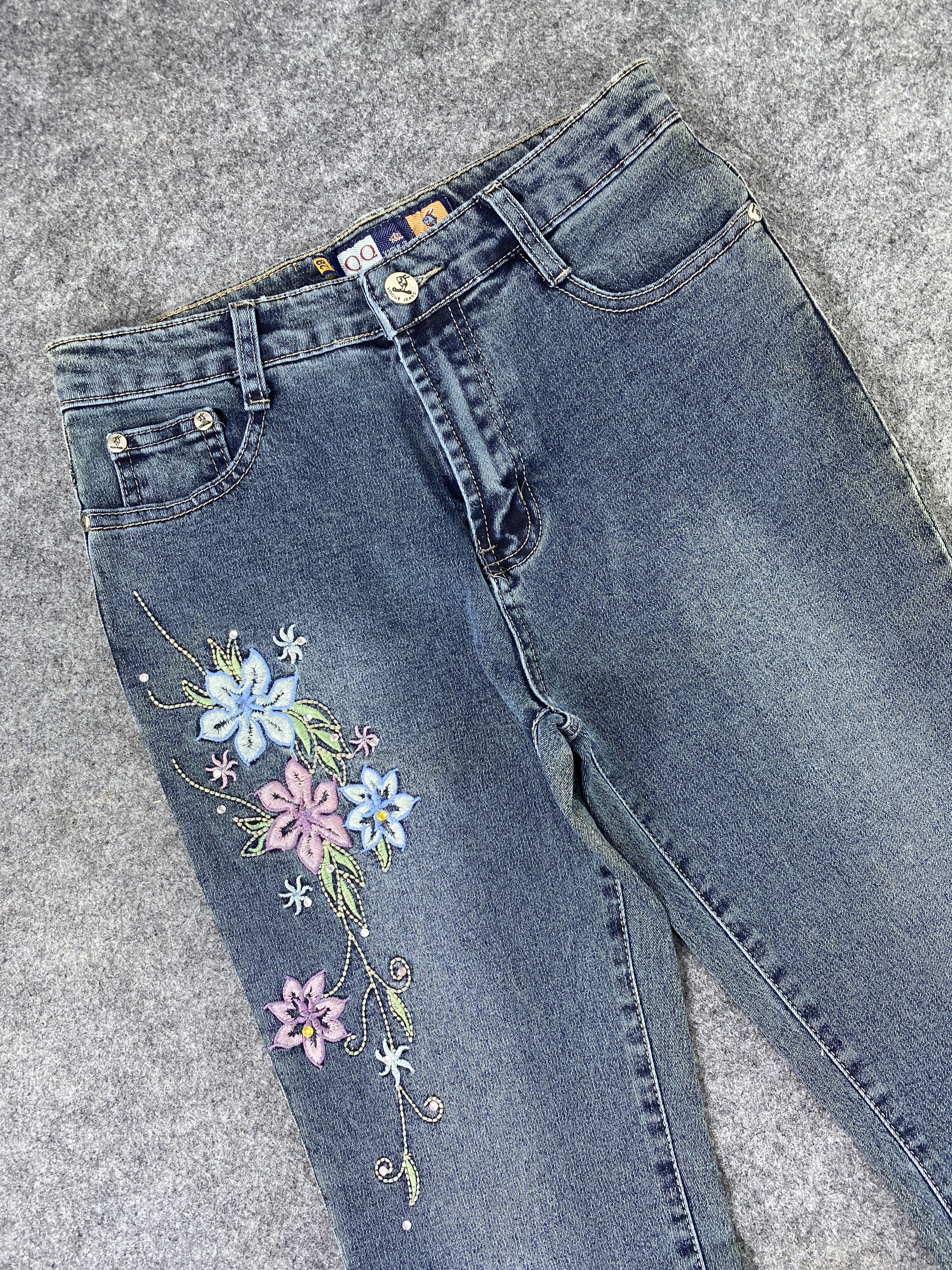 Jean Vogue Floral Embroidery Flared Wash Jeans - J1038 Size 27" / US 4 / IT 40 - 5 Thumbnail