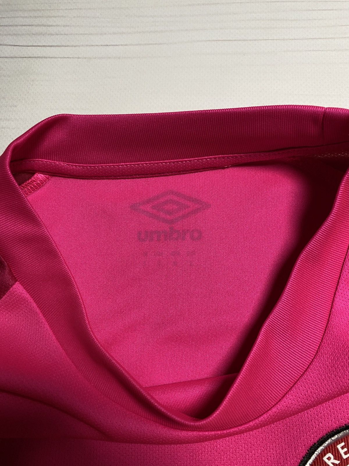 Umbro Umbro Brentford FC 2023/24 goalkeeper home soccer jersey Size US S / EU 44-46 / 1 - 3 Thumbnail