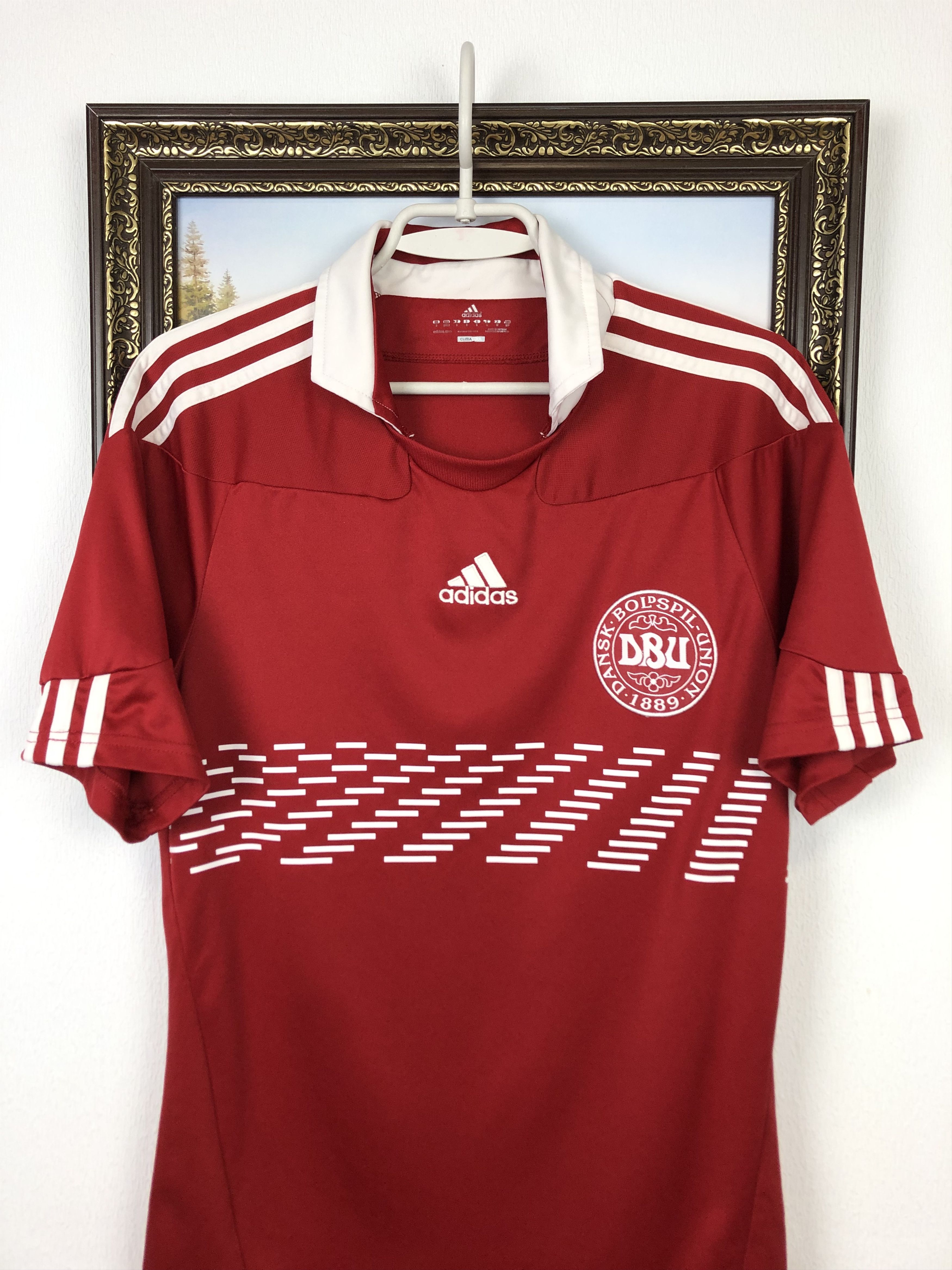 Adidas Denmark Home football shirt 2010 Soccer Adidas Jersey Size US S / EU 44-46 / 1 - 2 Thumbnail