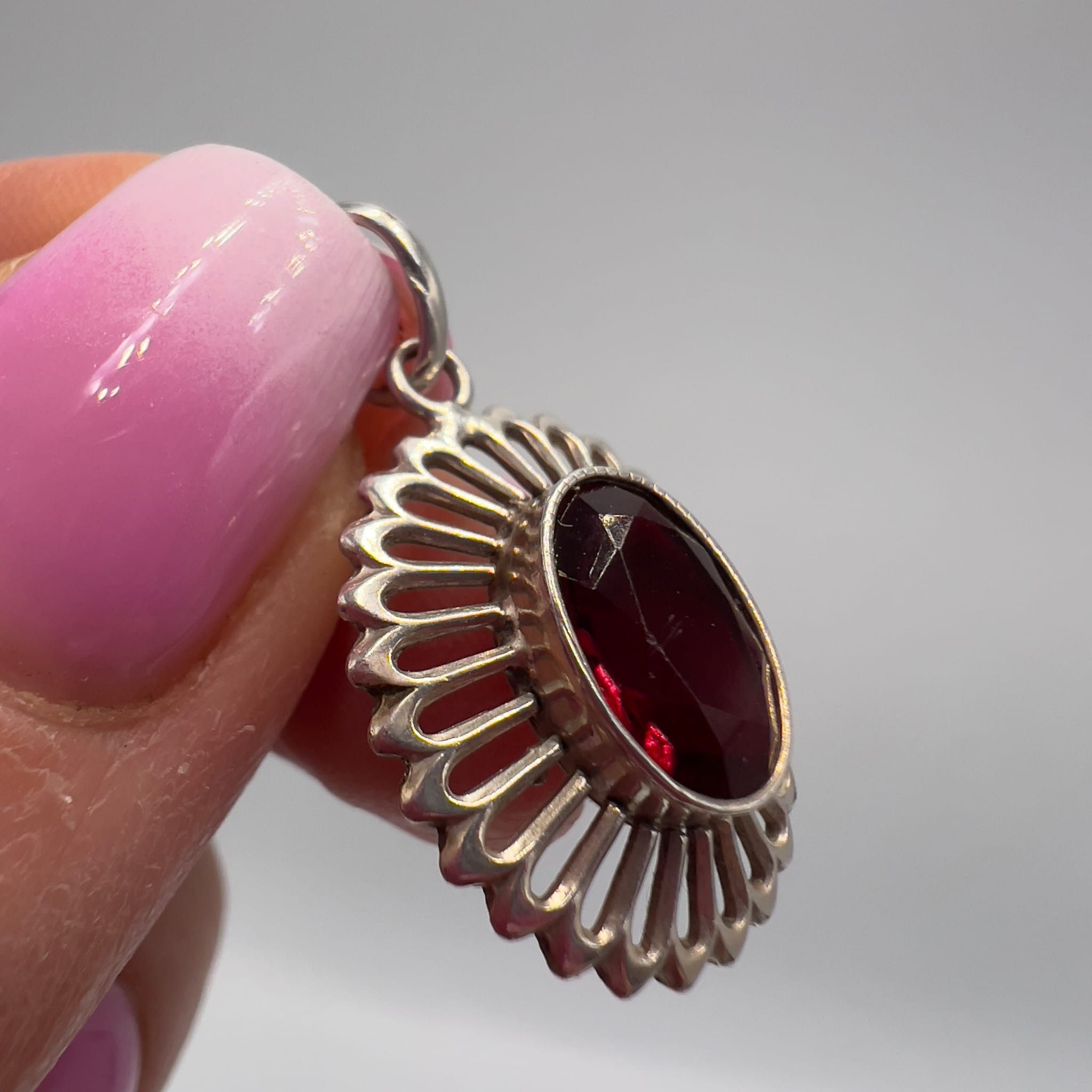 Vintage Vintage 835 Silver Pendant with Red Oval Glass Stone 1.46 g Size ONE SIZE - 8 Thumbnail