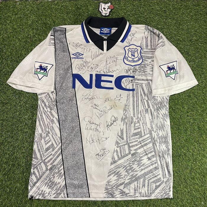 Vintage Signed 1994/95 Umbro Everton Away Kit | Grailed