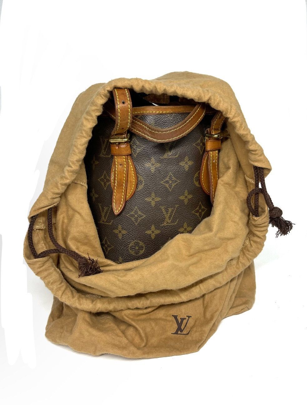 Louis Vuitton Authentic LOUIS VUITTON Bucket Bag Size ONE SIZE - 11 Thumbnail