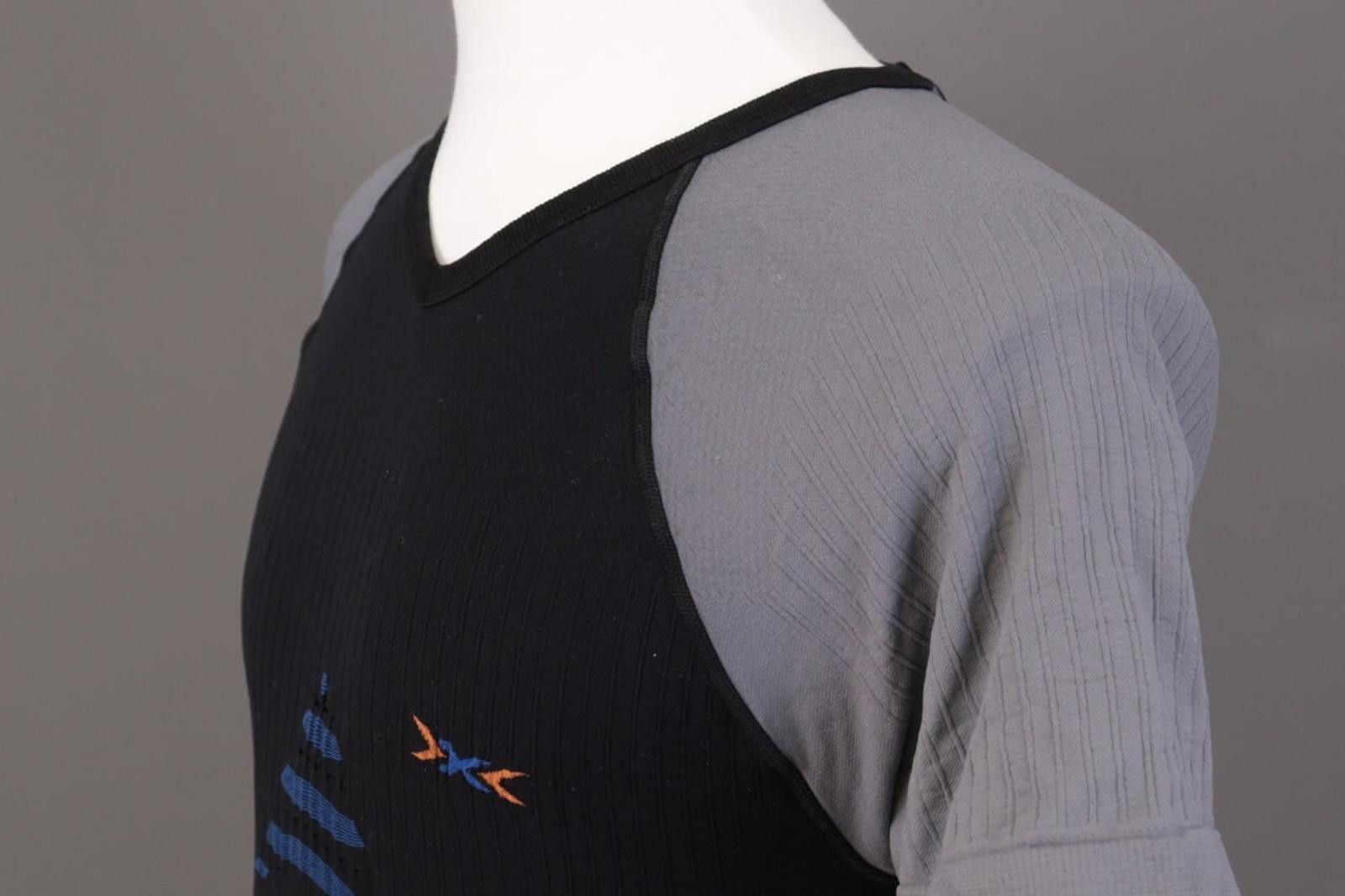 Designer X-Bionic Black Thermo Top Base Layer Size L / XL Size US XL / EU 56 / 4 - 5 Thumbnail
