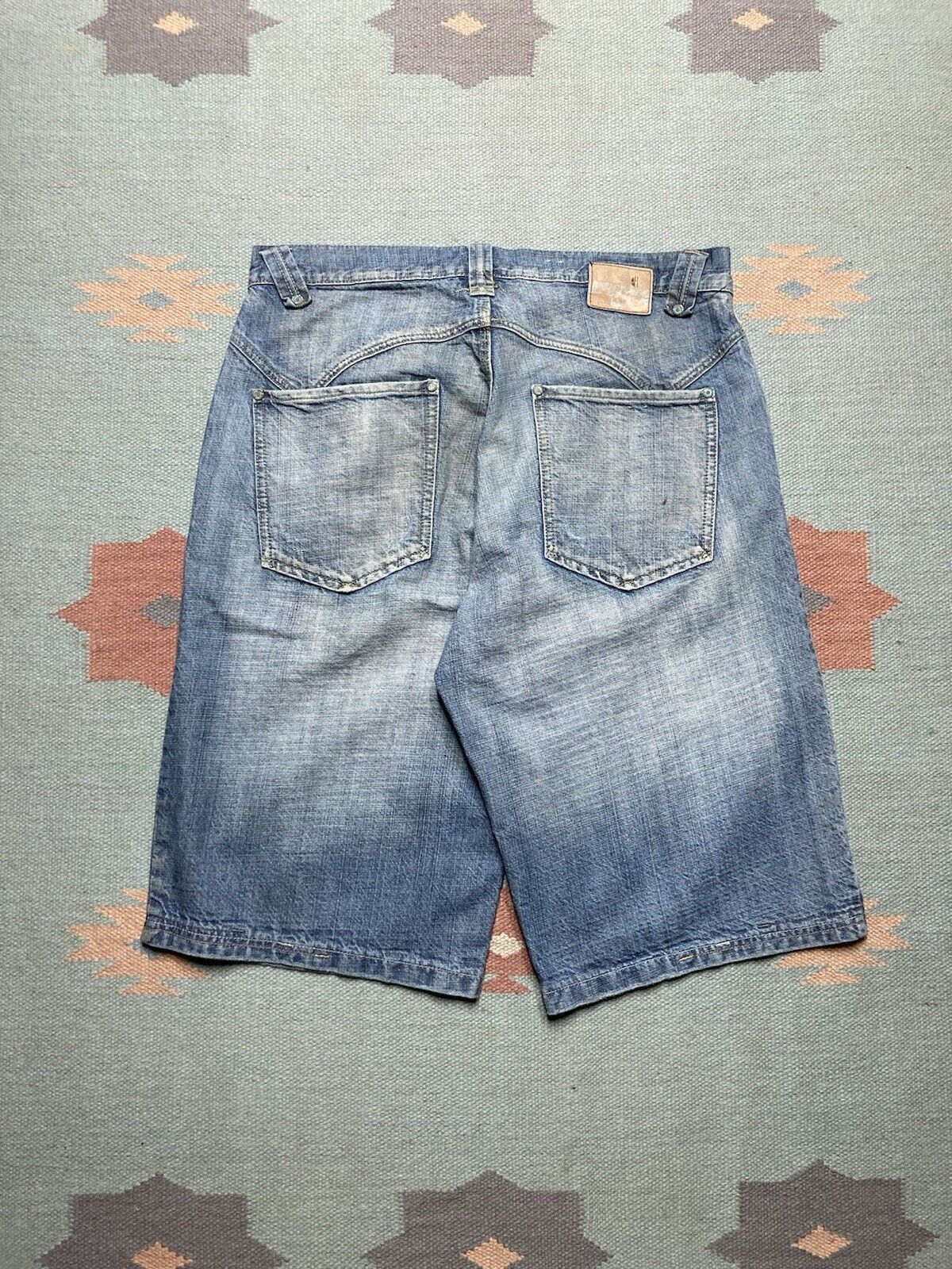 Pelle Pelle Streetwear Vintage y2k baggy jeans shorts jorts pelle pelle skater faded 36 Grailed