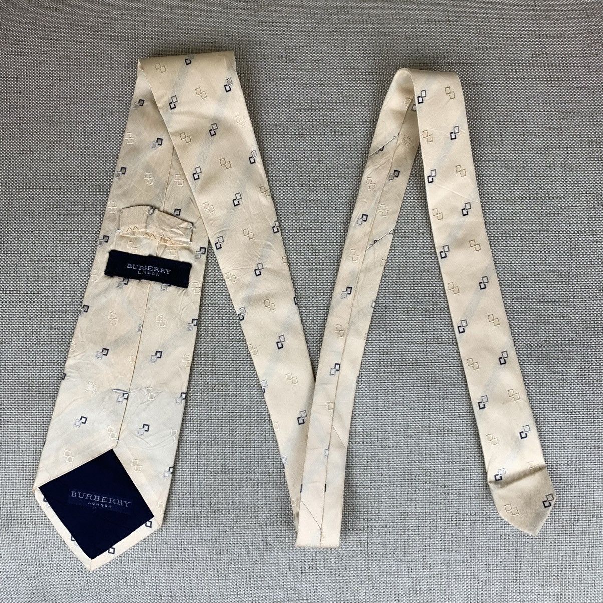 Burberry Burberry Soft Gold Silk Tie Caravatte Size ONE SIZE - 4 Thumbnail
