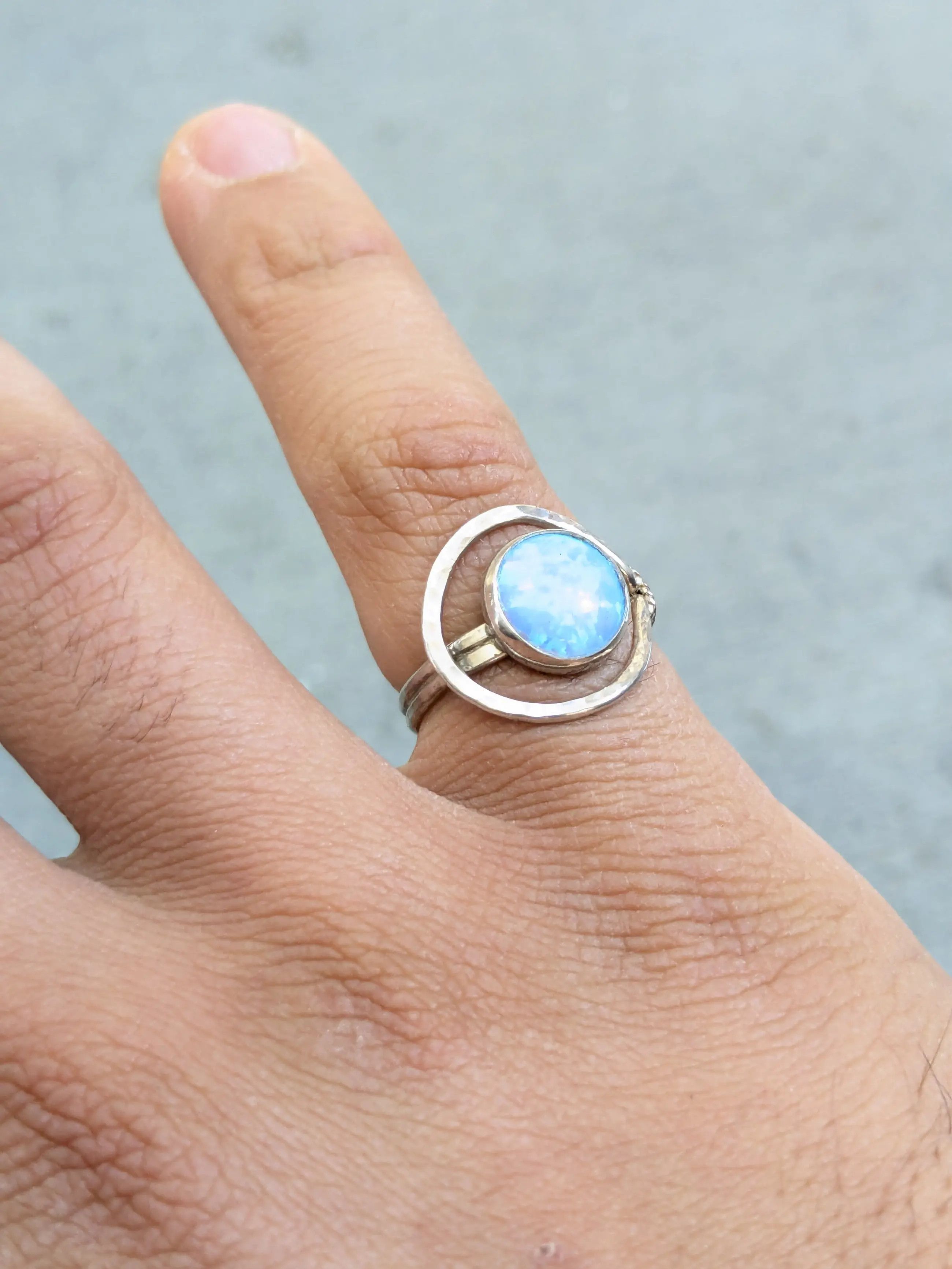 Jewelry Vintage Sterling Silver Ring Blue Opal 6 Round Blue Modern Size ONE SIZE - 8 Thumbnail