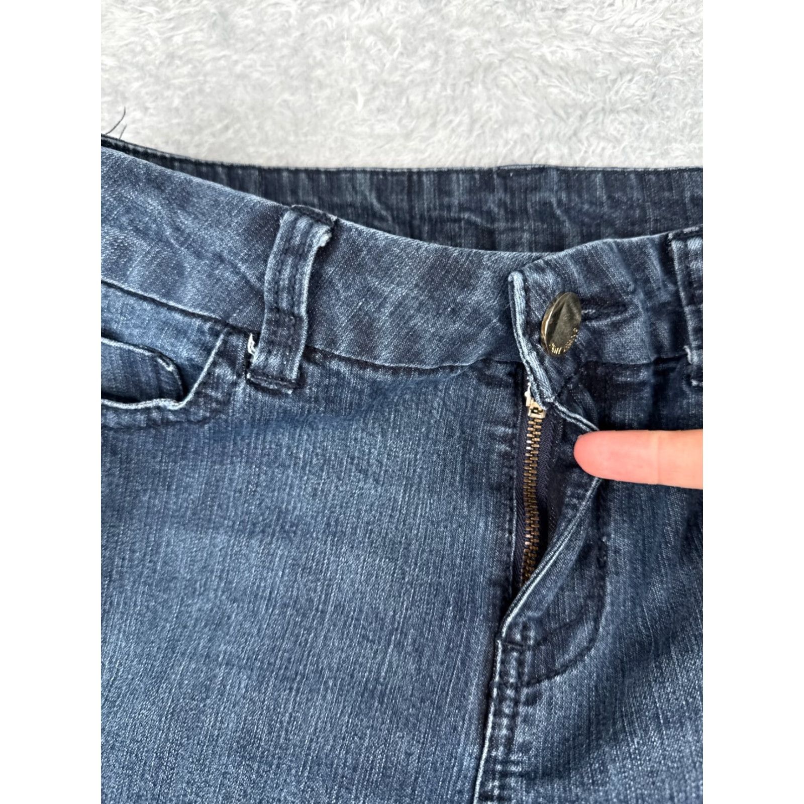 DKNY DKNY Jeans Women Bootcut Denim 30 Blue Mid Rise 30x26 Cotton Blend Pocket 5-Pocket Style Regular Size 30" / US 8 / IT 44 - 5 Thumbnail