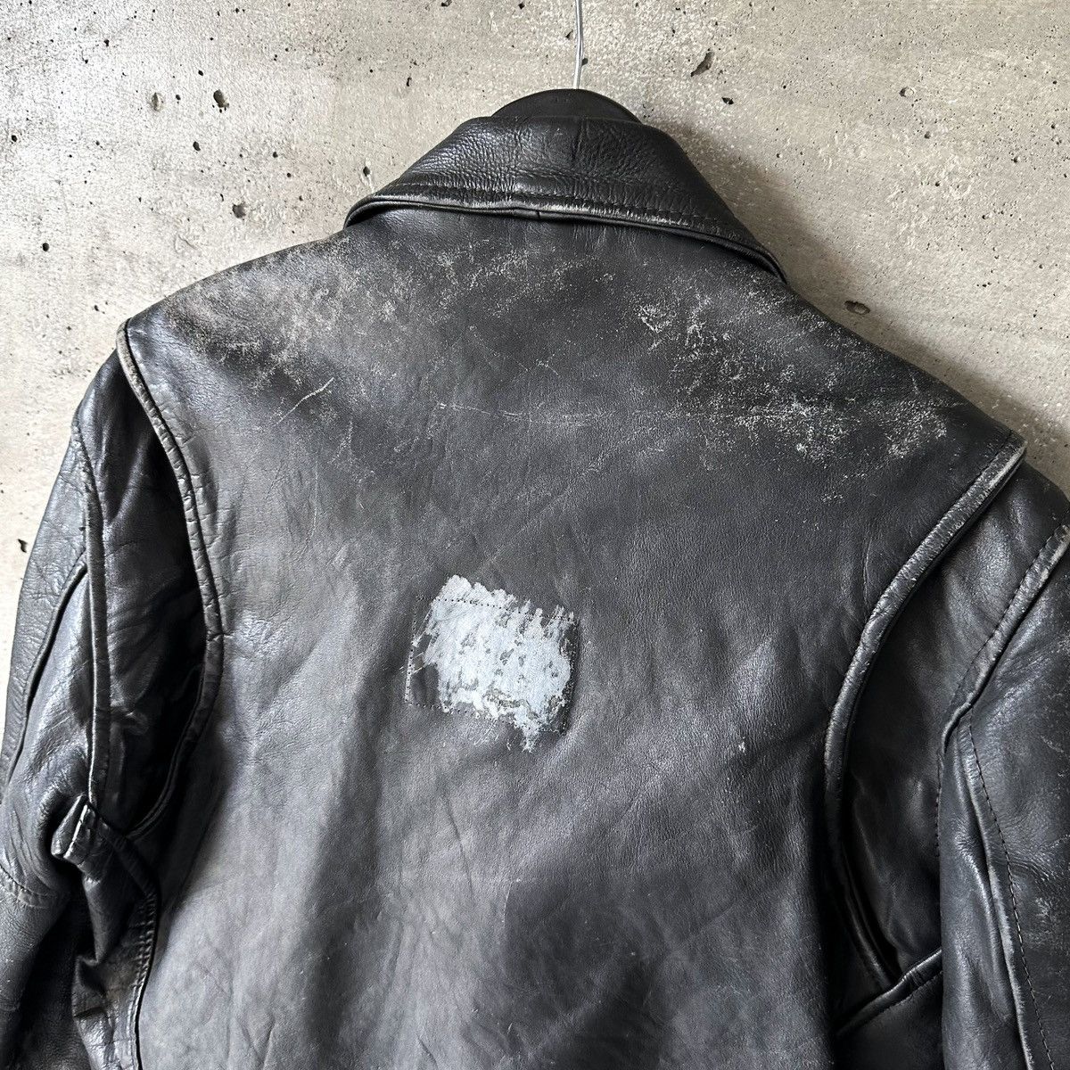 Vintage Vintage THRASHED Patchwork Leather Riders Jacket Size US L / EU 52-54 / 3 - 7 Thumbnail