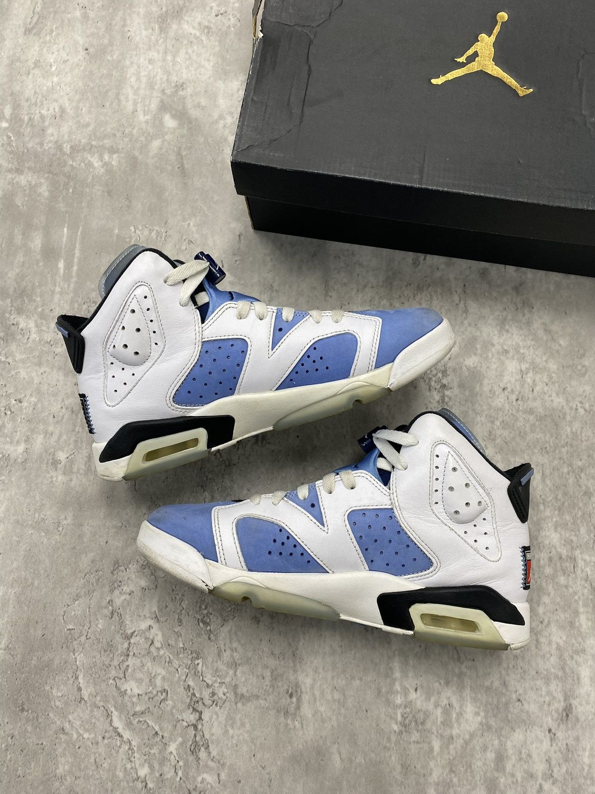 Jordan Brand Size 7Y - Jordan 6 Retro “UNC White” Size US 7 / EU 40 - 2 Thumbnail