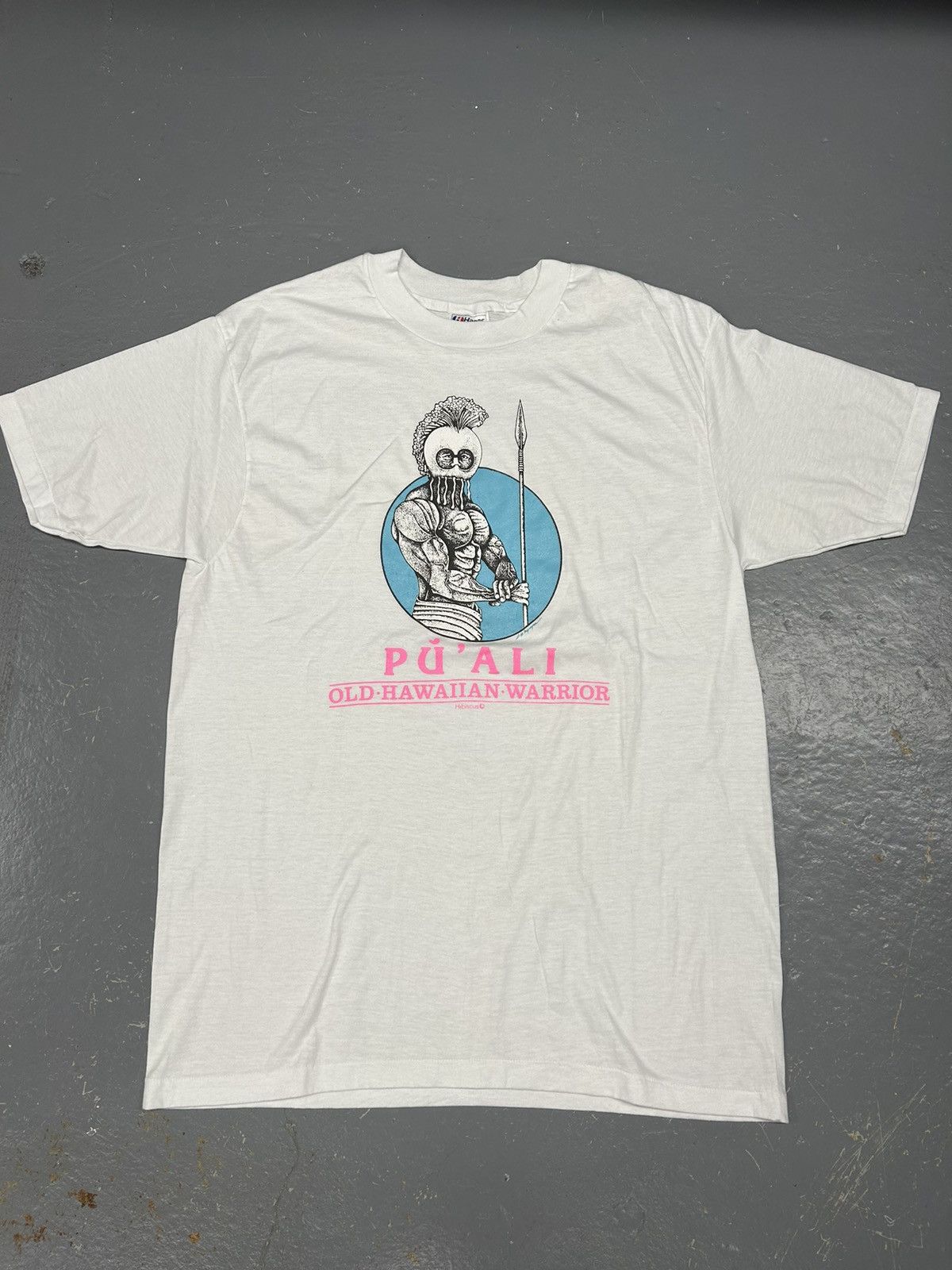 Vintage Crazy Vintage 90s Essential Hawaiian Warrior White Tee Shirt Size US L / EU 52-54 / 3 - 1 Thumbnail