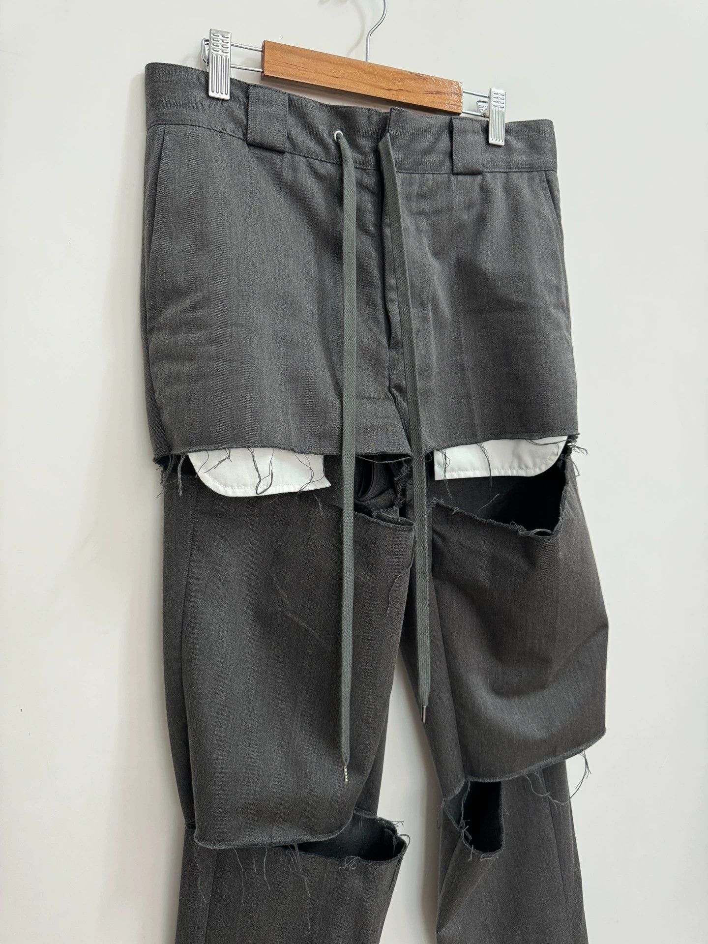 Takahiromiyashita The Soloist. Takahiro Miyashita The Soloist slender fit size 46 Size US 30 / EU 46 - 4 Thumbnail