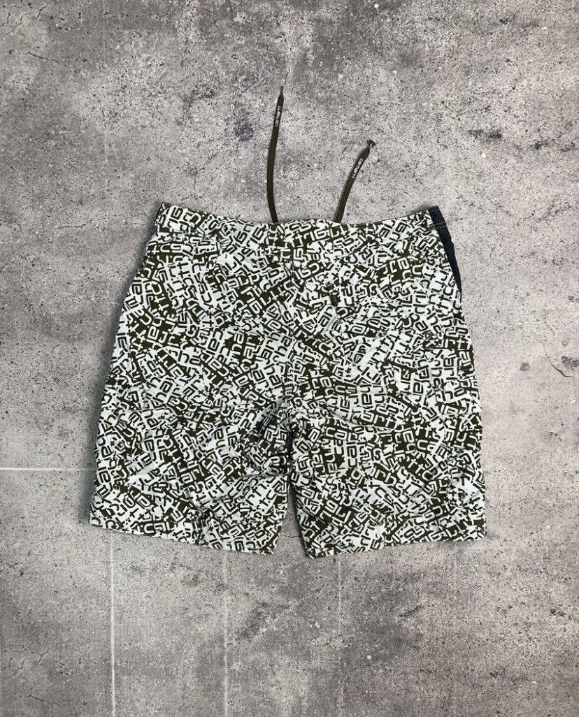 Carhartt Carhartt Vintage Monogram Cargo Short Streetwear Size US 34 / EU 50 - 11 Thumbnail